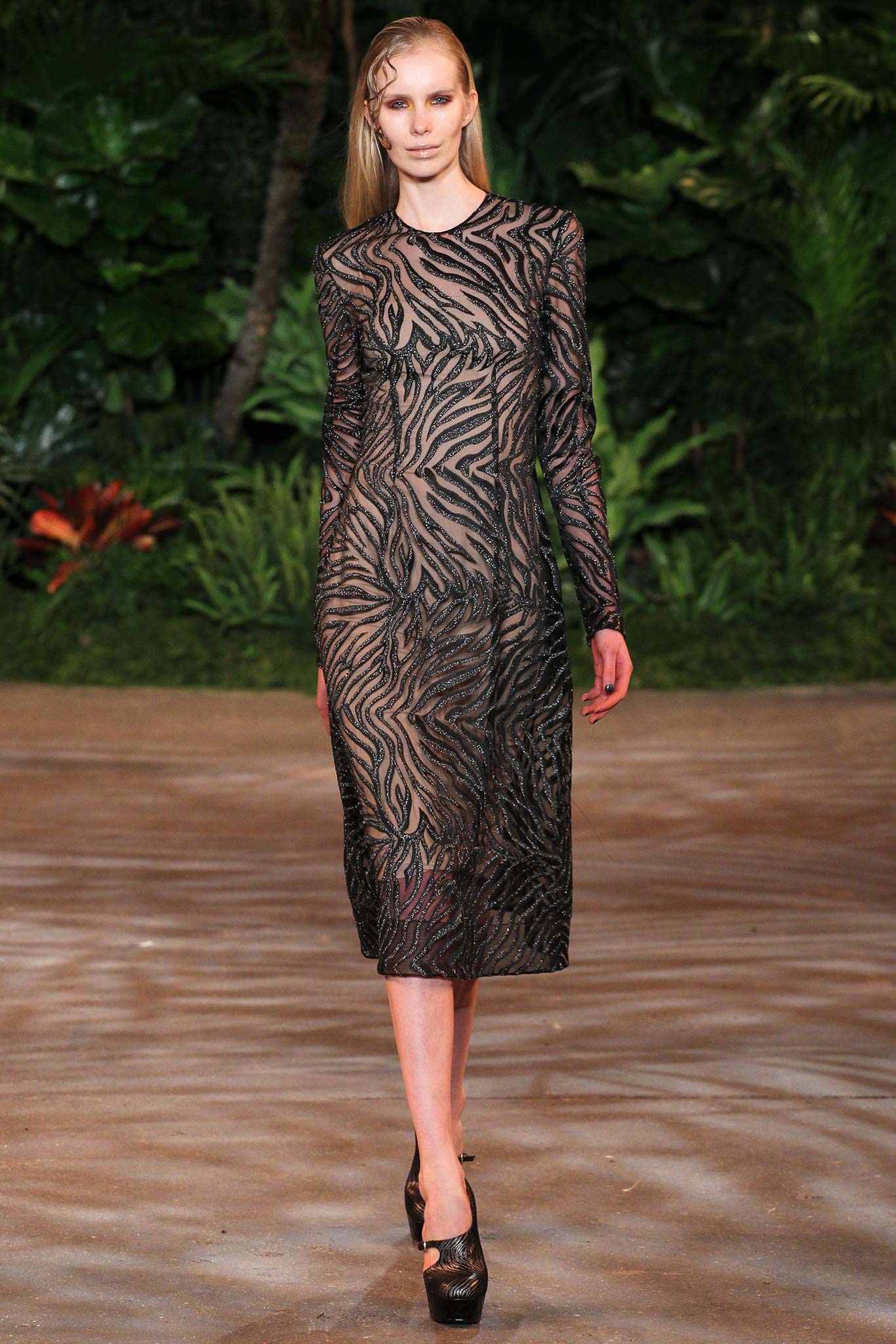 Christian Siriano F/W 15 Look 280