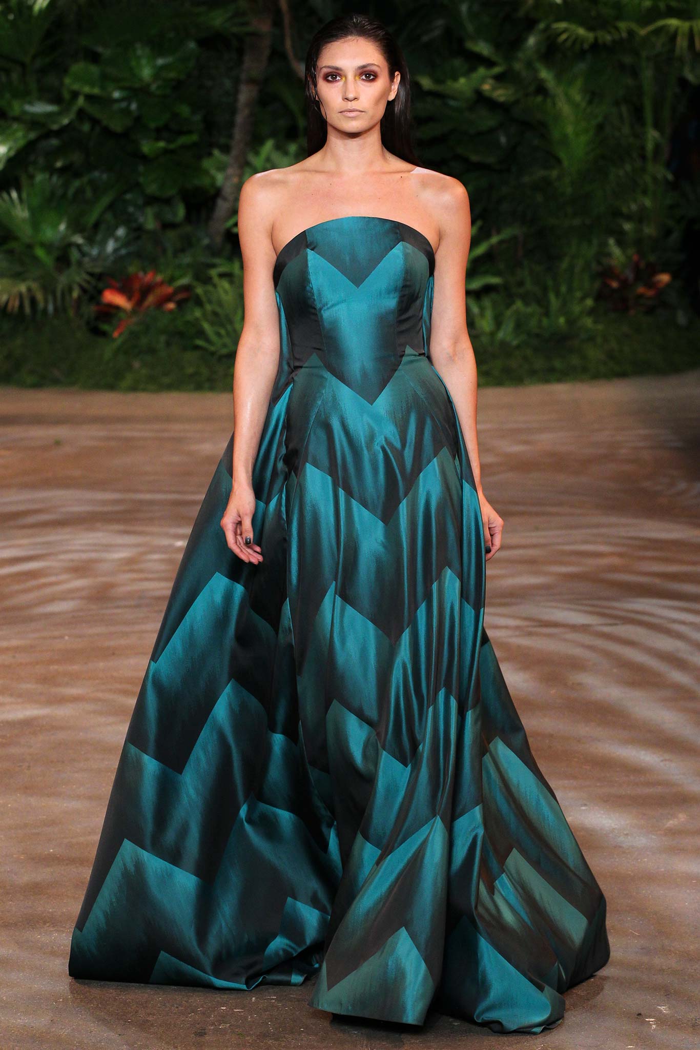 Christian Siriano F/W 15 Look 322