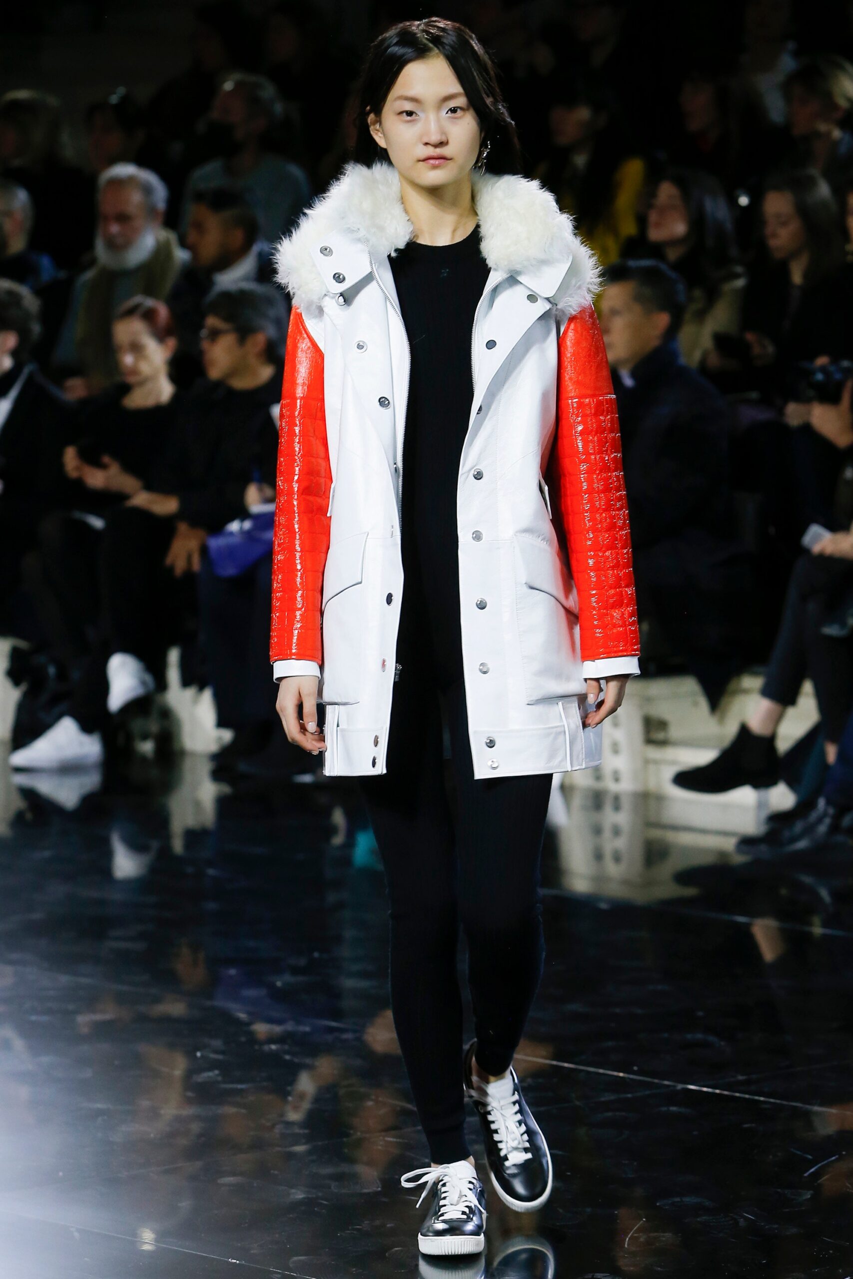 Courrèges F/W 16 Look 29