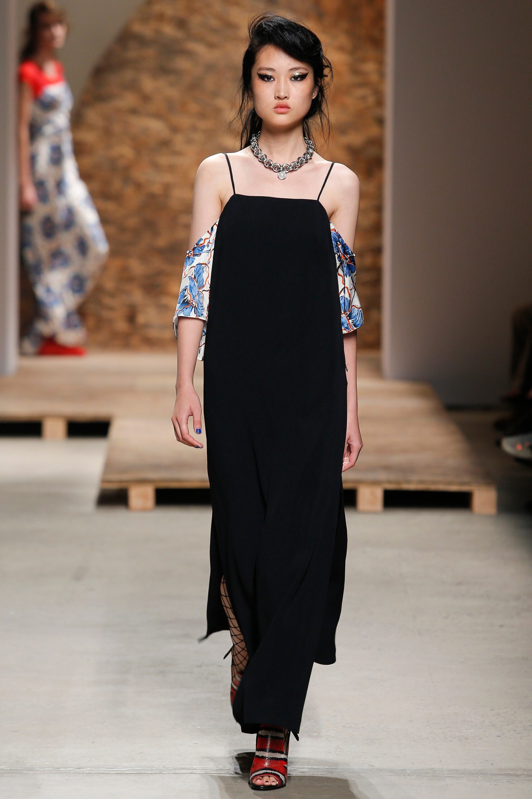 Creatures of the Wind S/S 16 Look 30