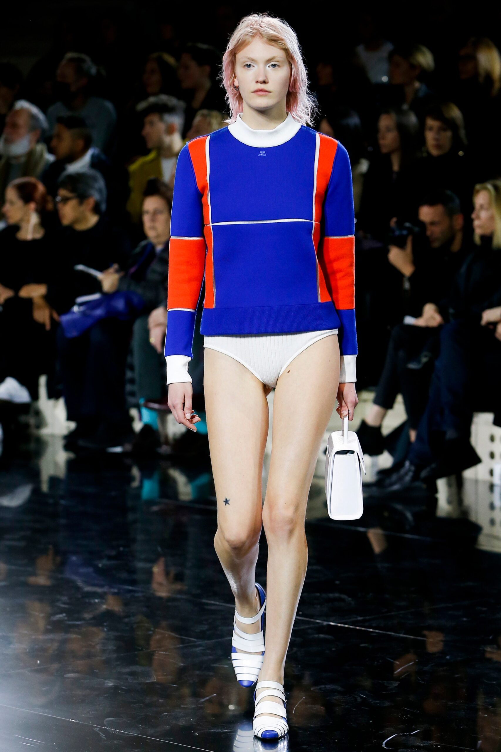 Courrèges F/W 16 Look 104