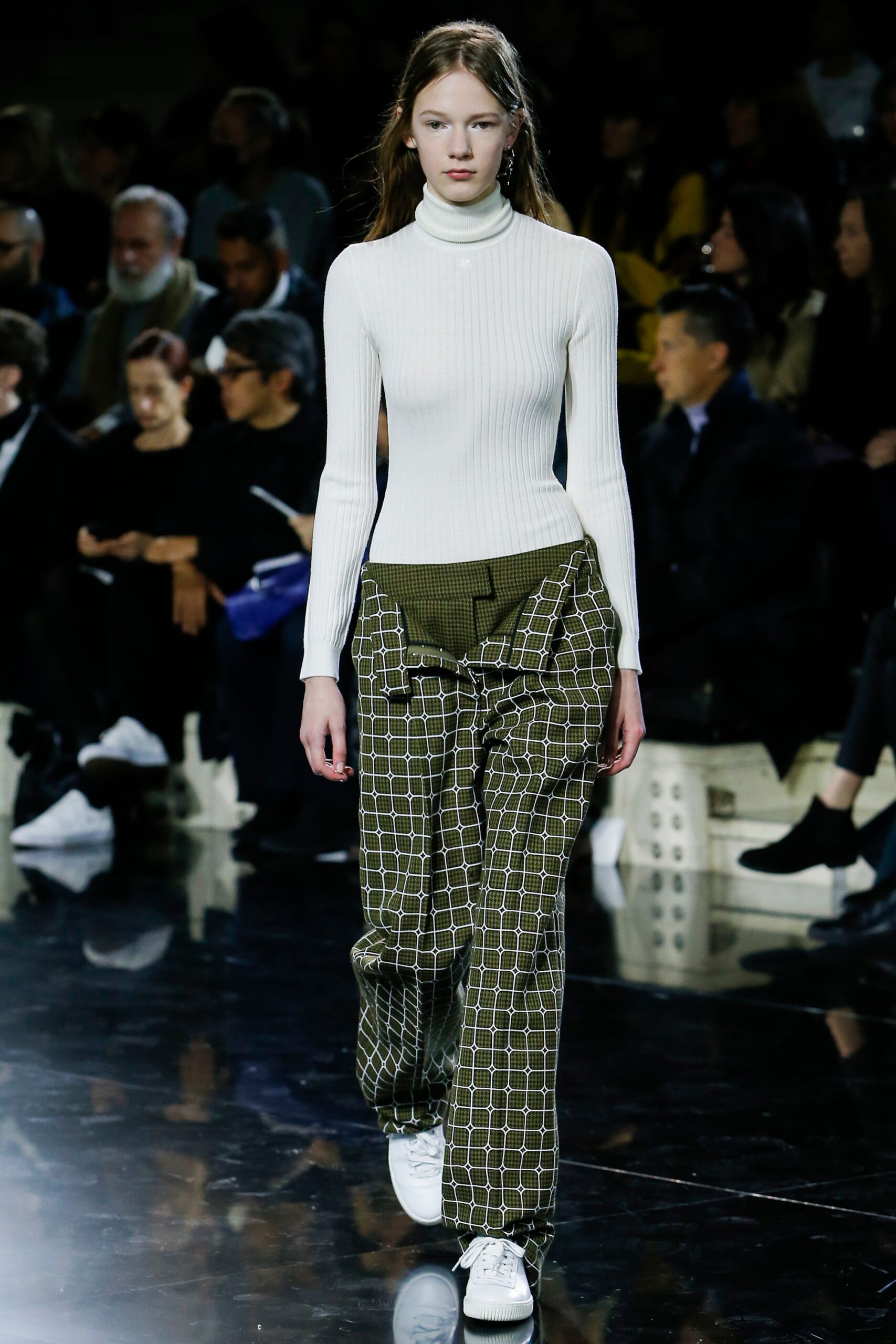Courrèges F/W 16 Look 116
