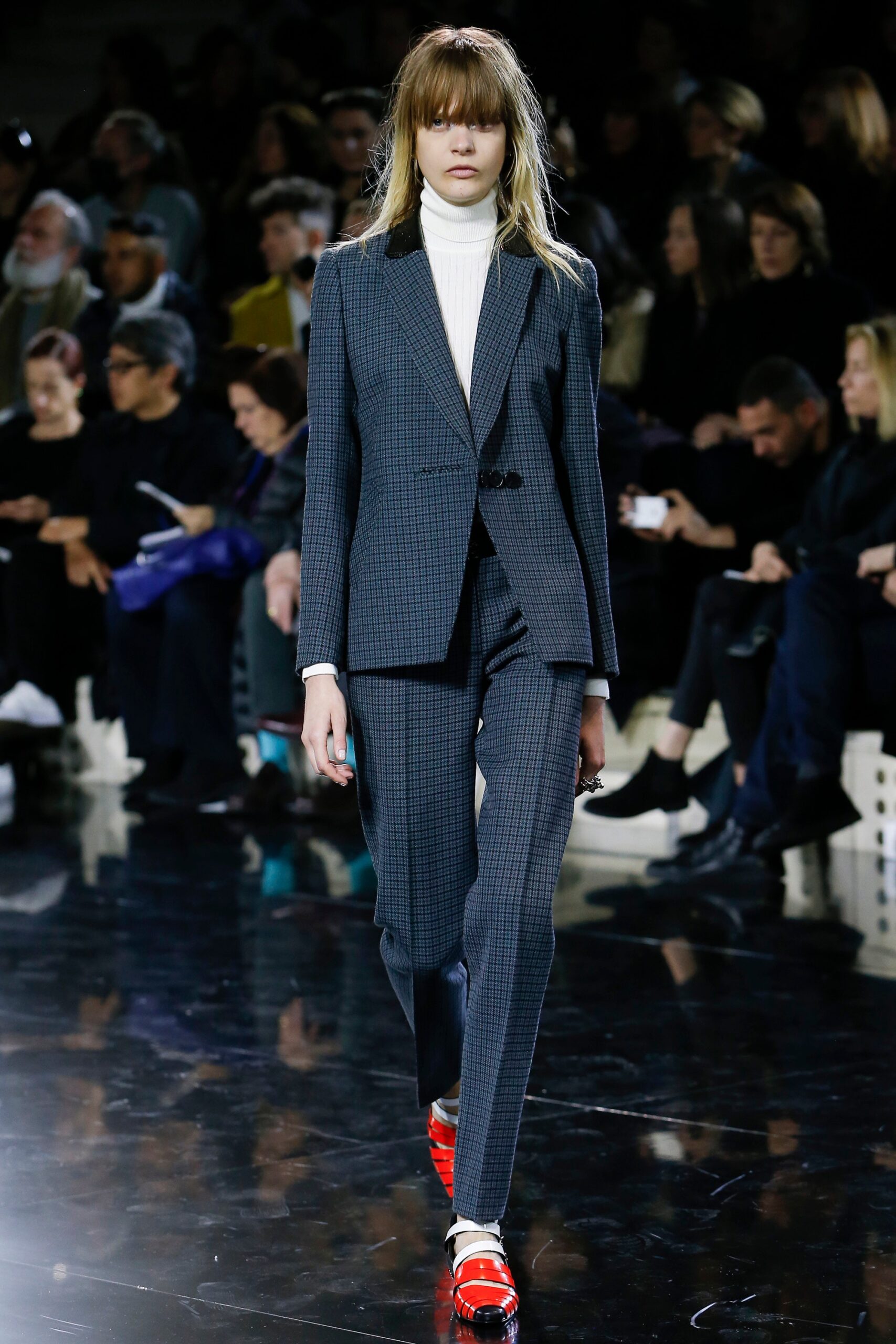 Courrèges F/W 16 Look 128