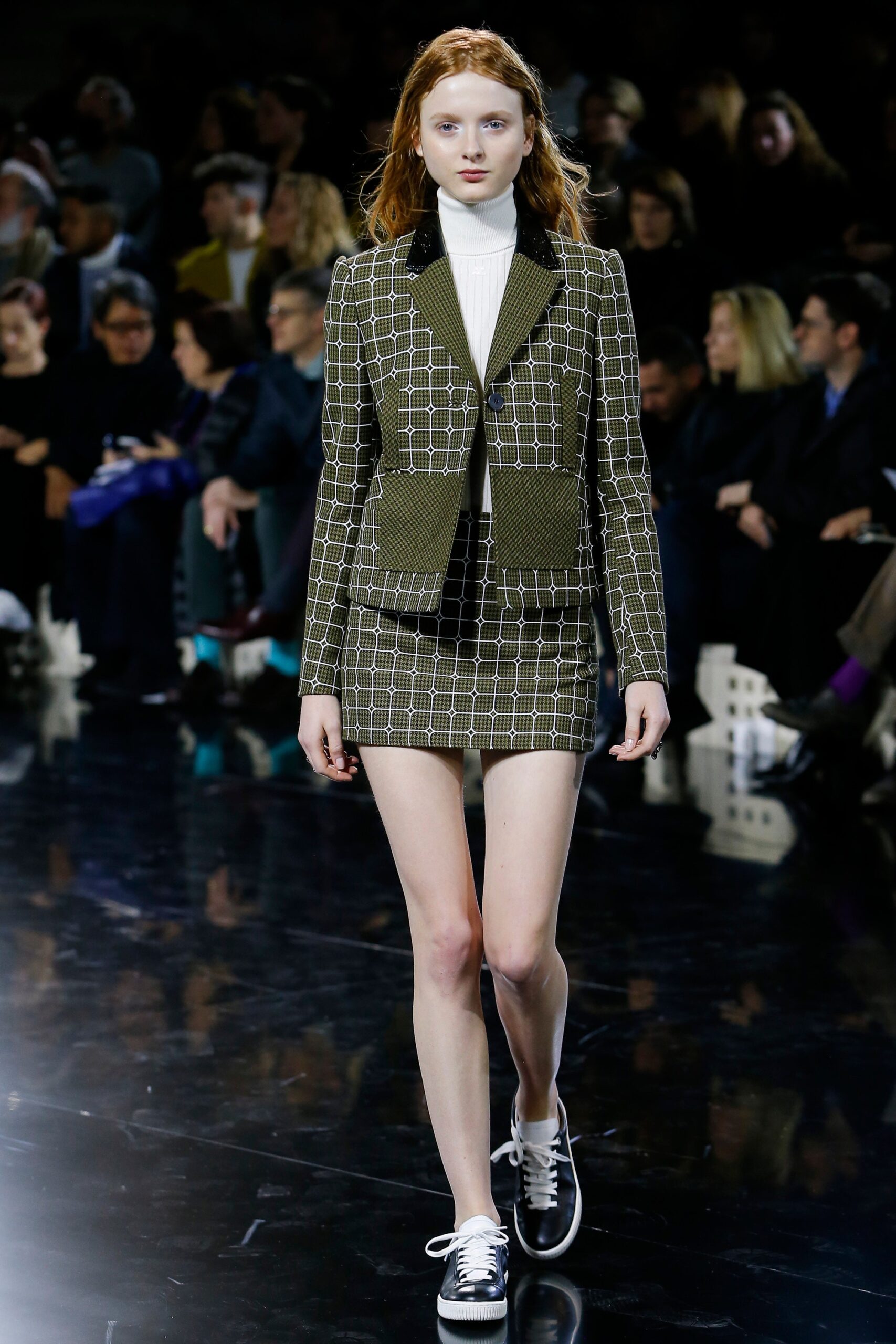 Courrèges F/W 16 Look 136