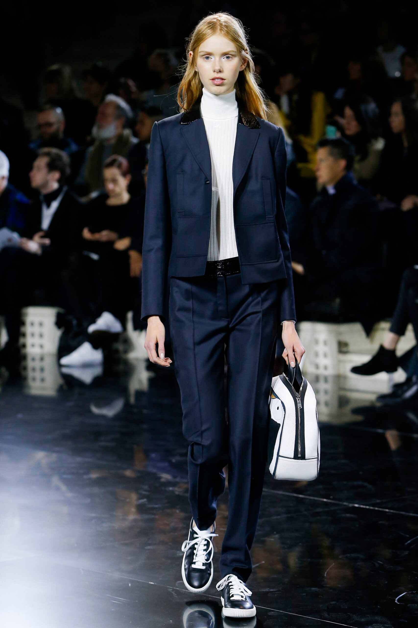 Courrèges F/W 16 Look 144
