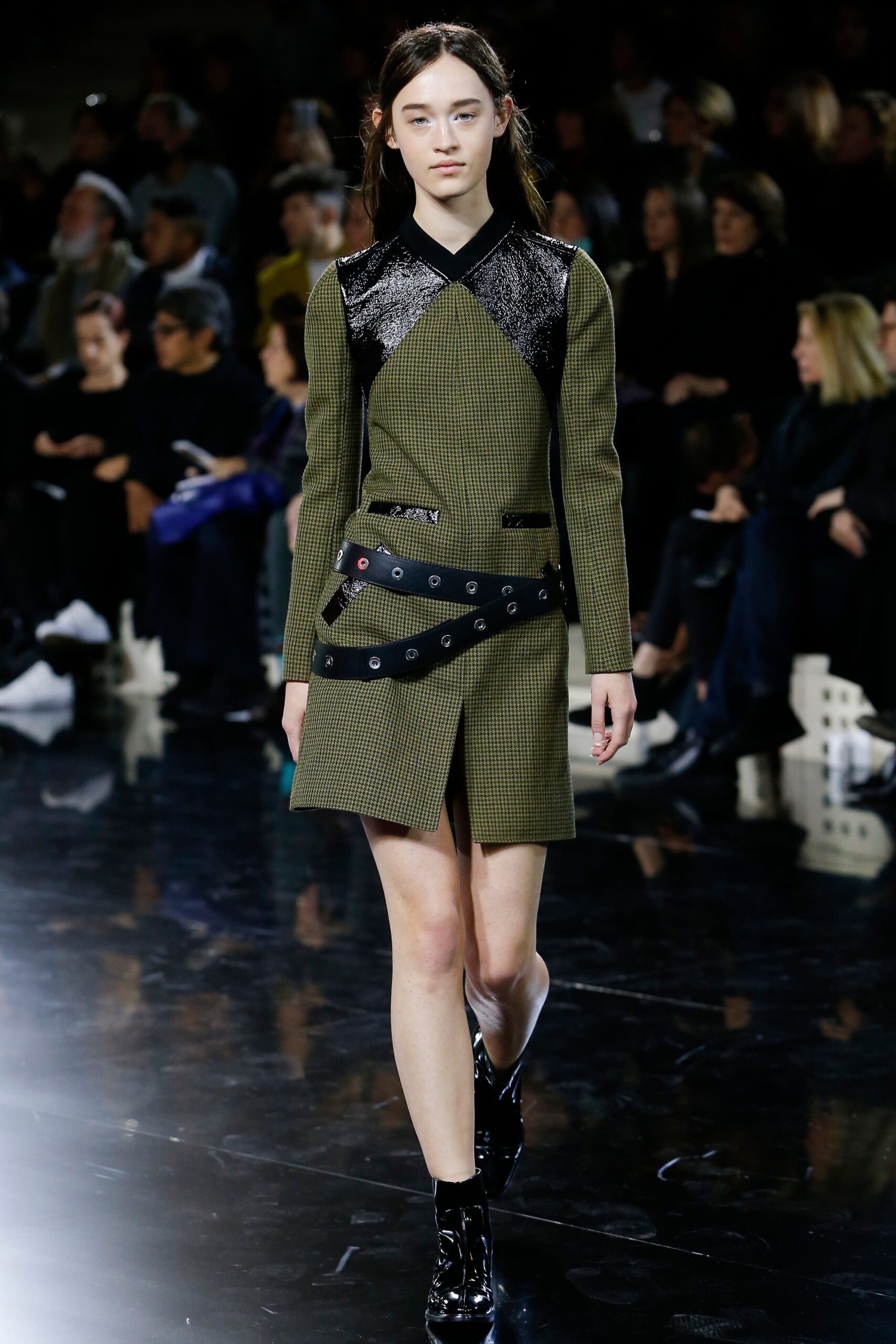 Courrèges F/W 16 Look 172