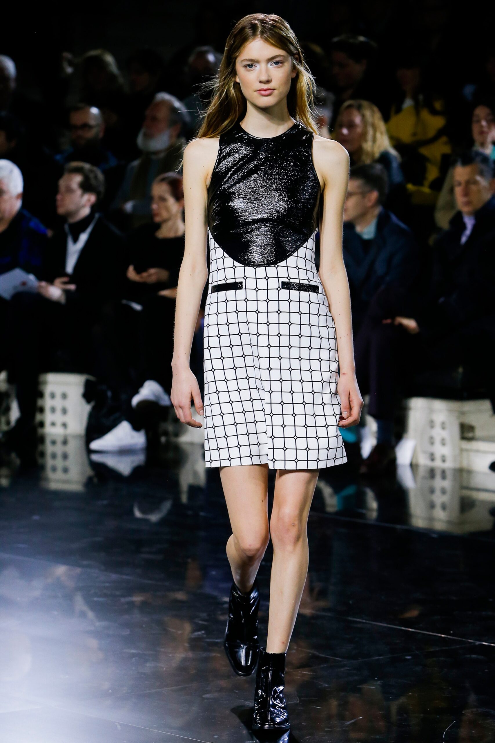 Courrèges F/W 16 Look 196