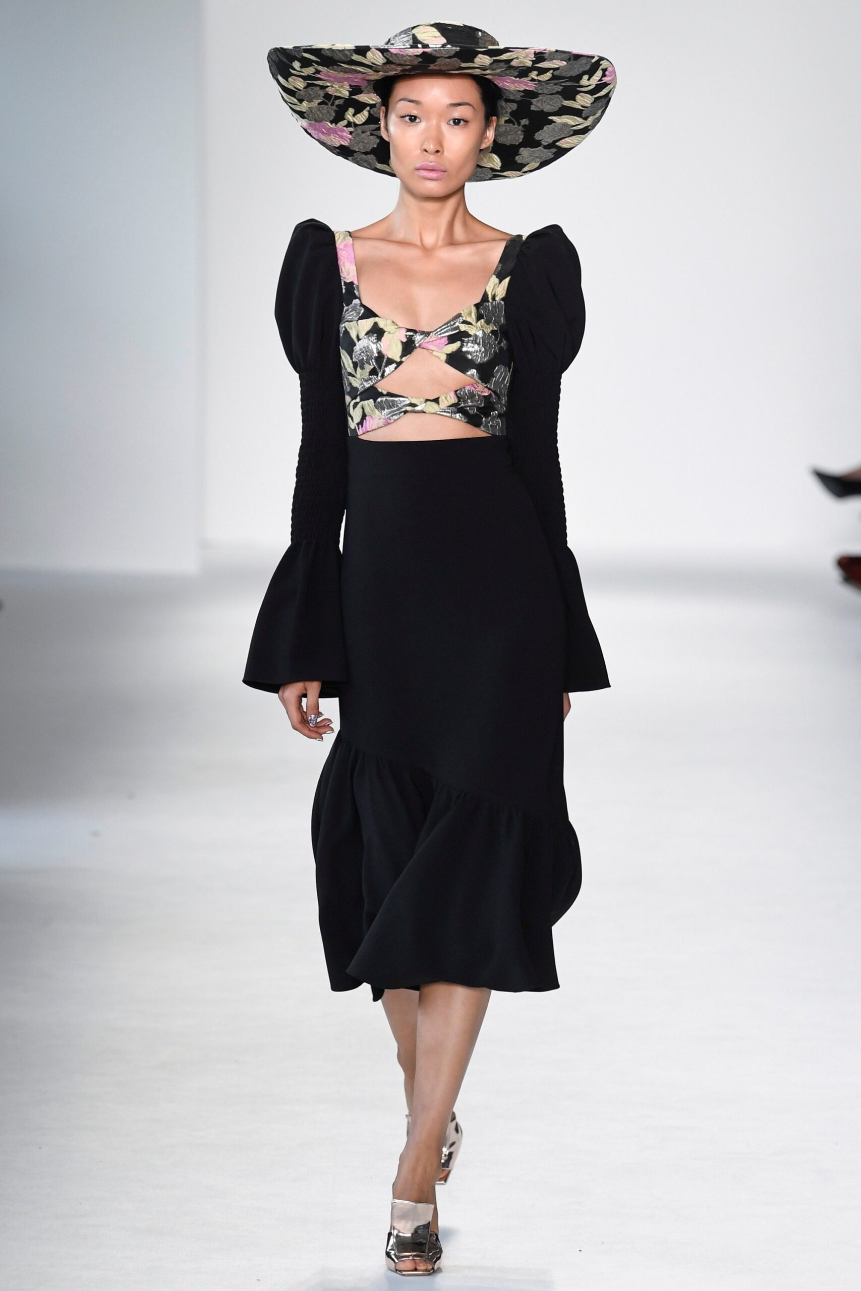 Christian Siriano S/S 18 Look 269