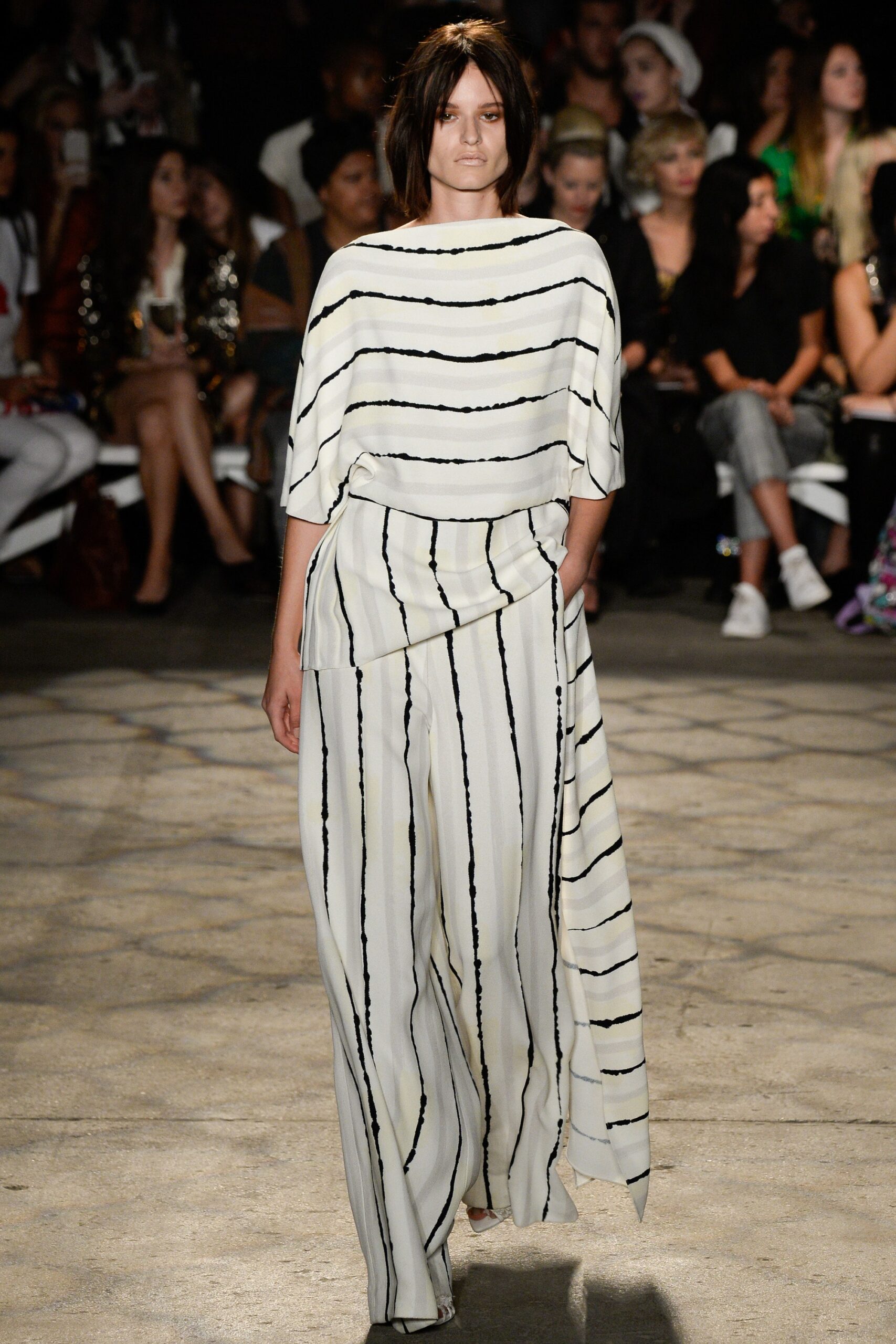 Christian Siriano S/S 16 Look 340