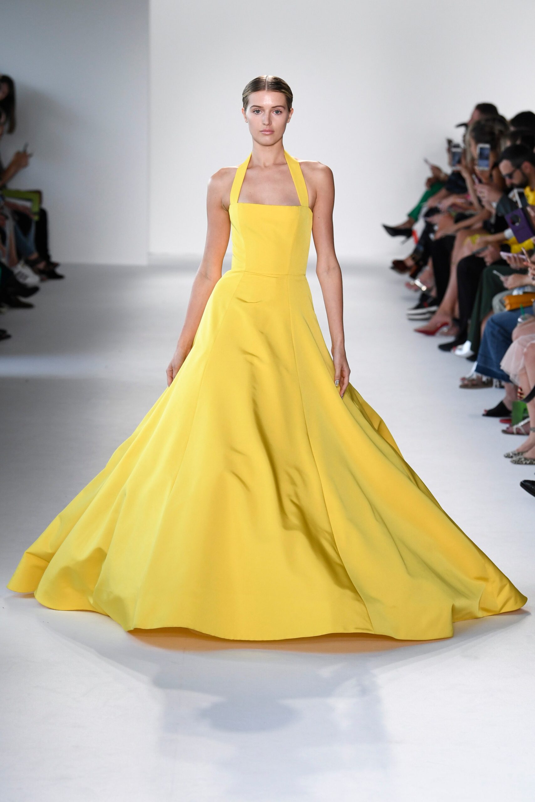 Christian Siriano S/S 18 Look 384