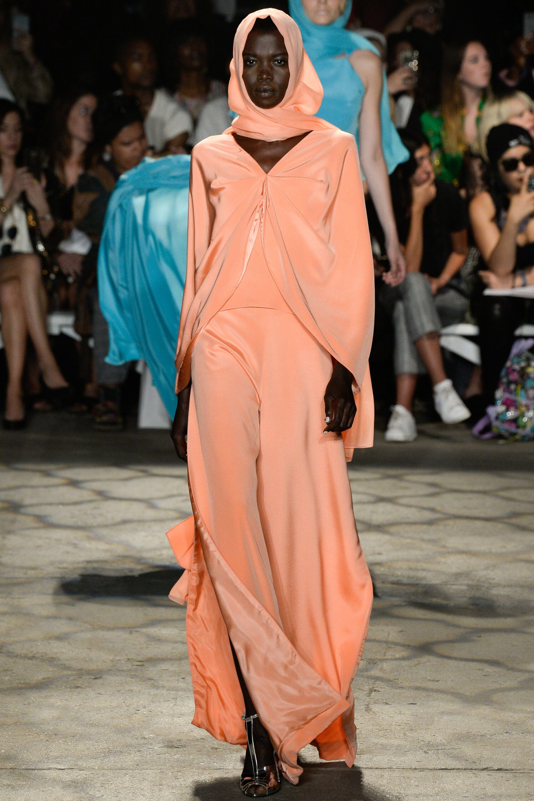 Christian Siriano S/S 16 Look 581