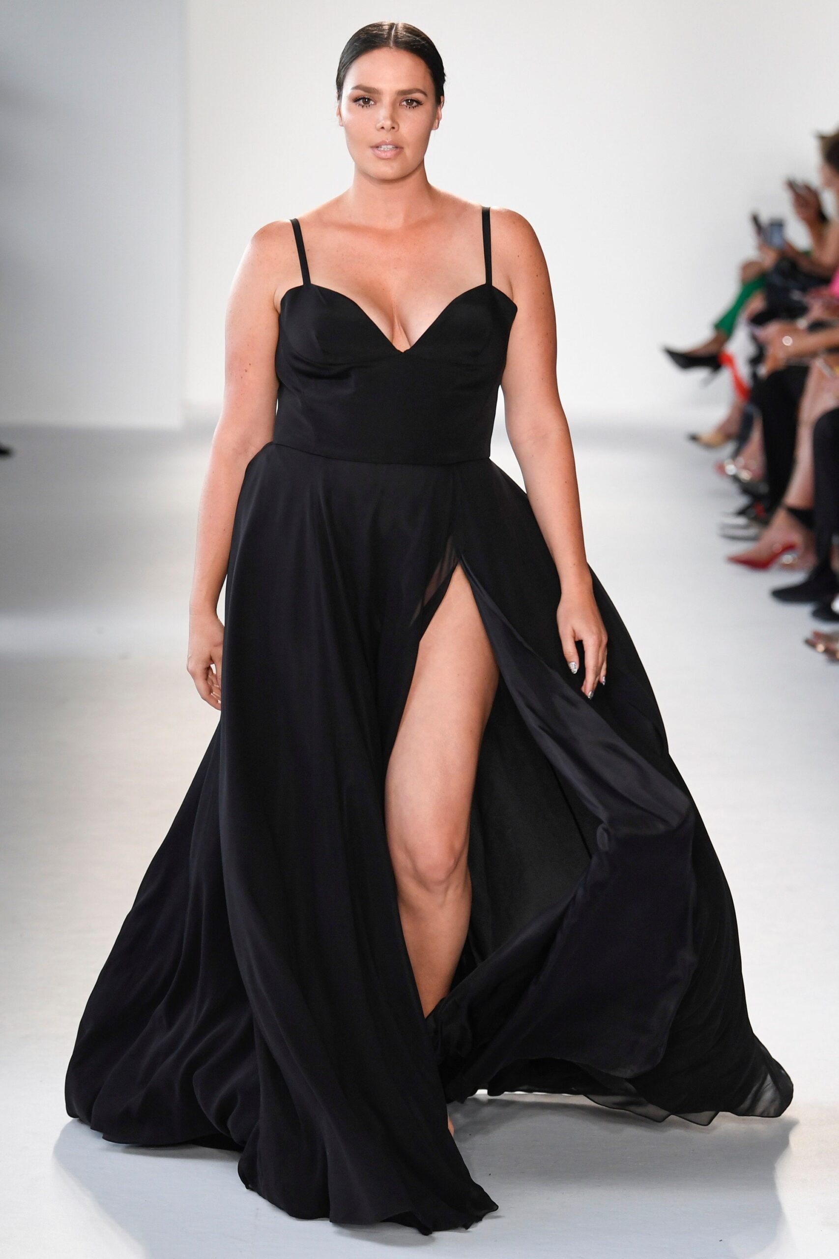 Christian Siriano S/S 18 Look 729