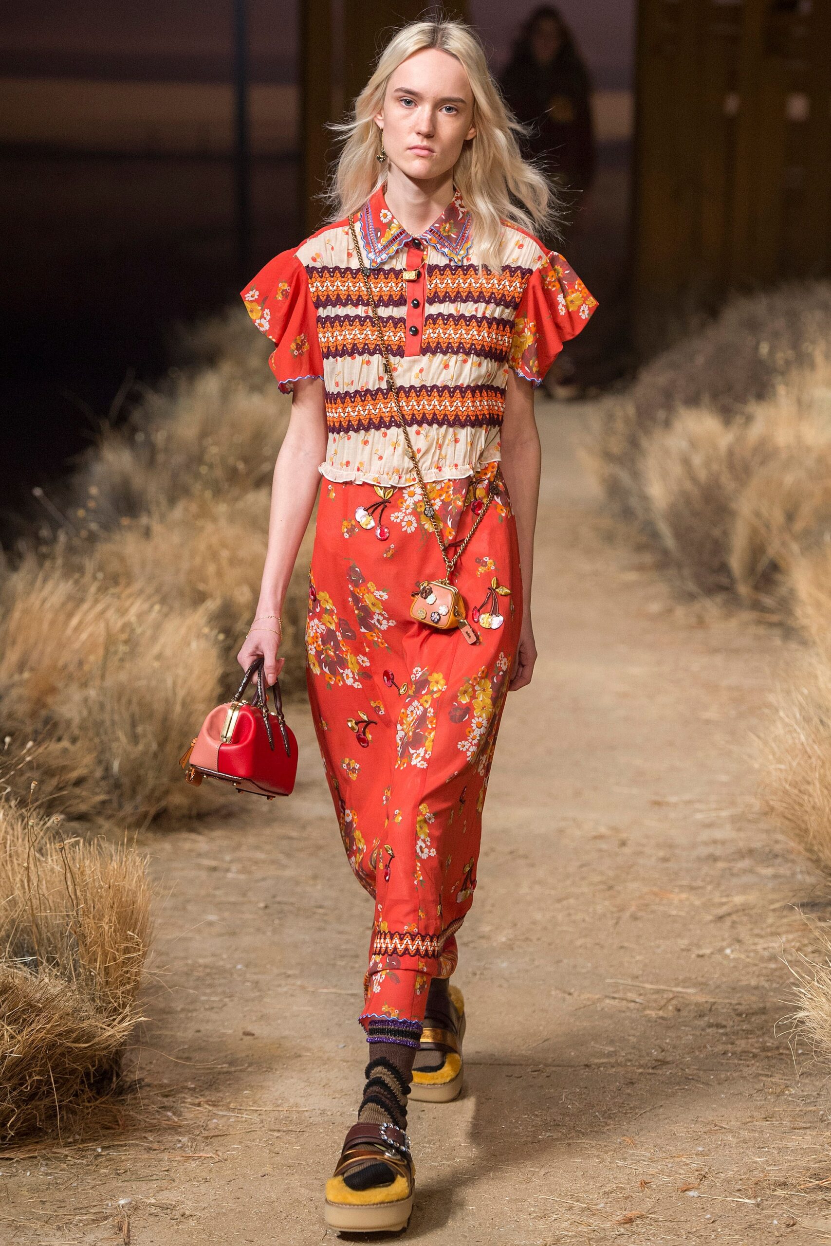 Coach F/W 17 Look 370