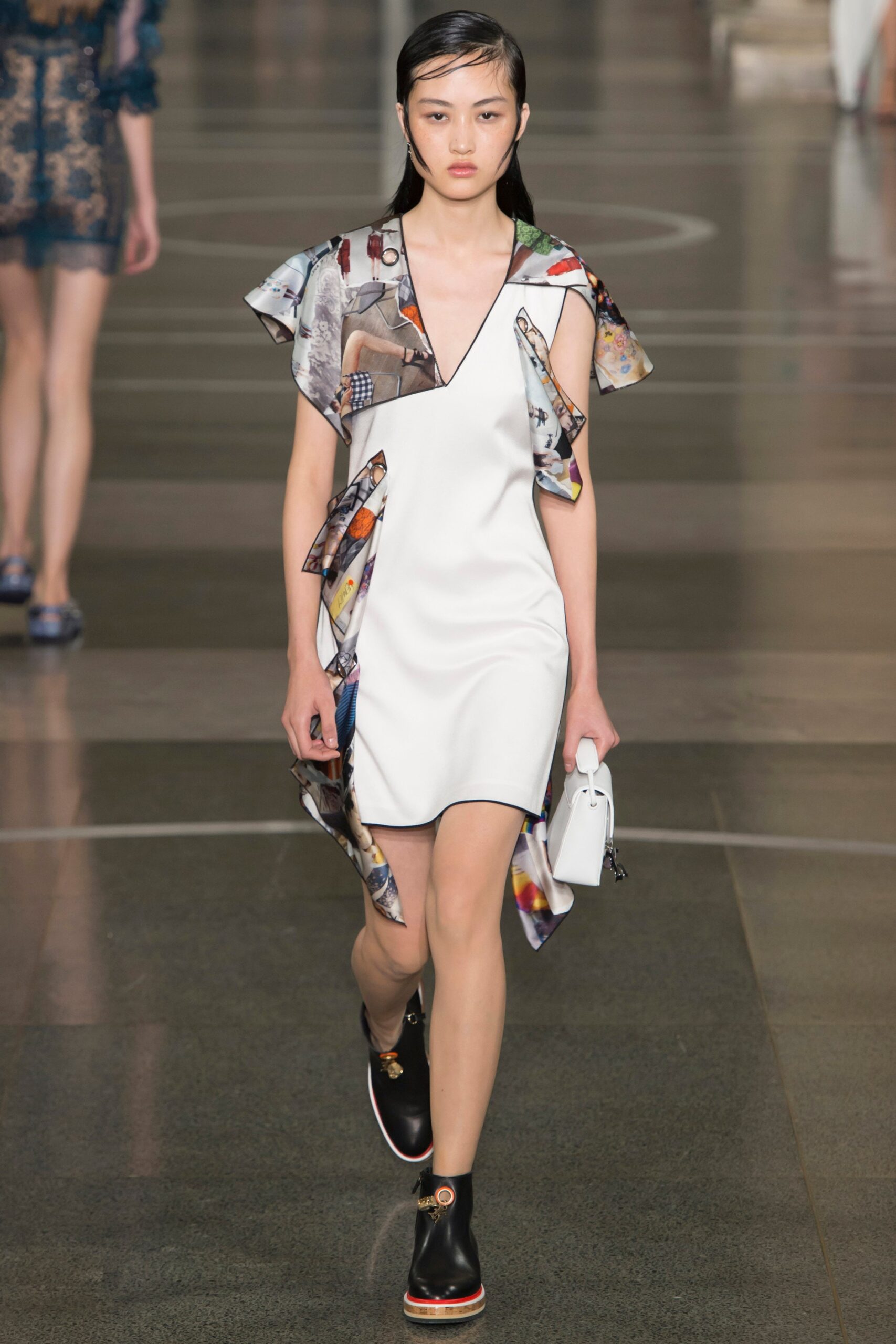 Christopher Kane S/S 17 Look 255