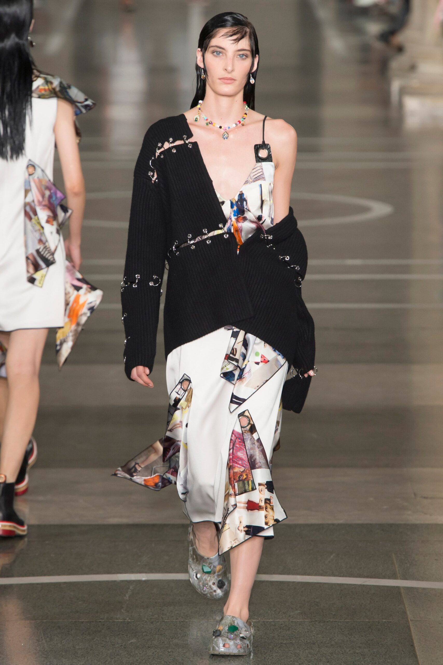 Christopher Kane S/S 17 Look 275