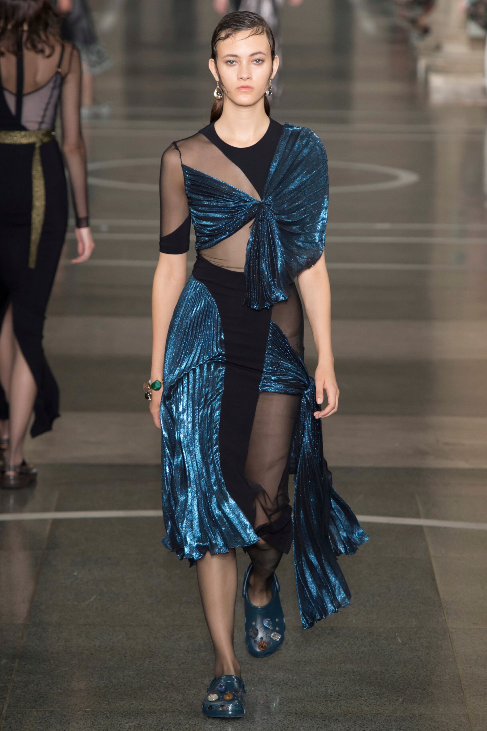 Christopher Kane S/S 17 Look 368