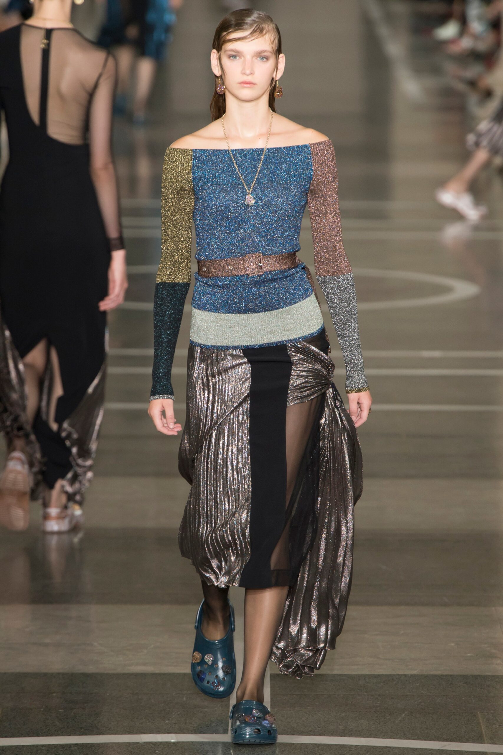 Christopher Kane S/S 17 Look 405