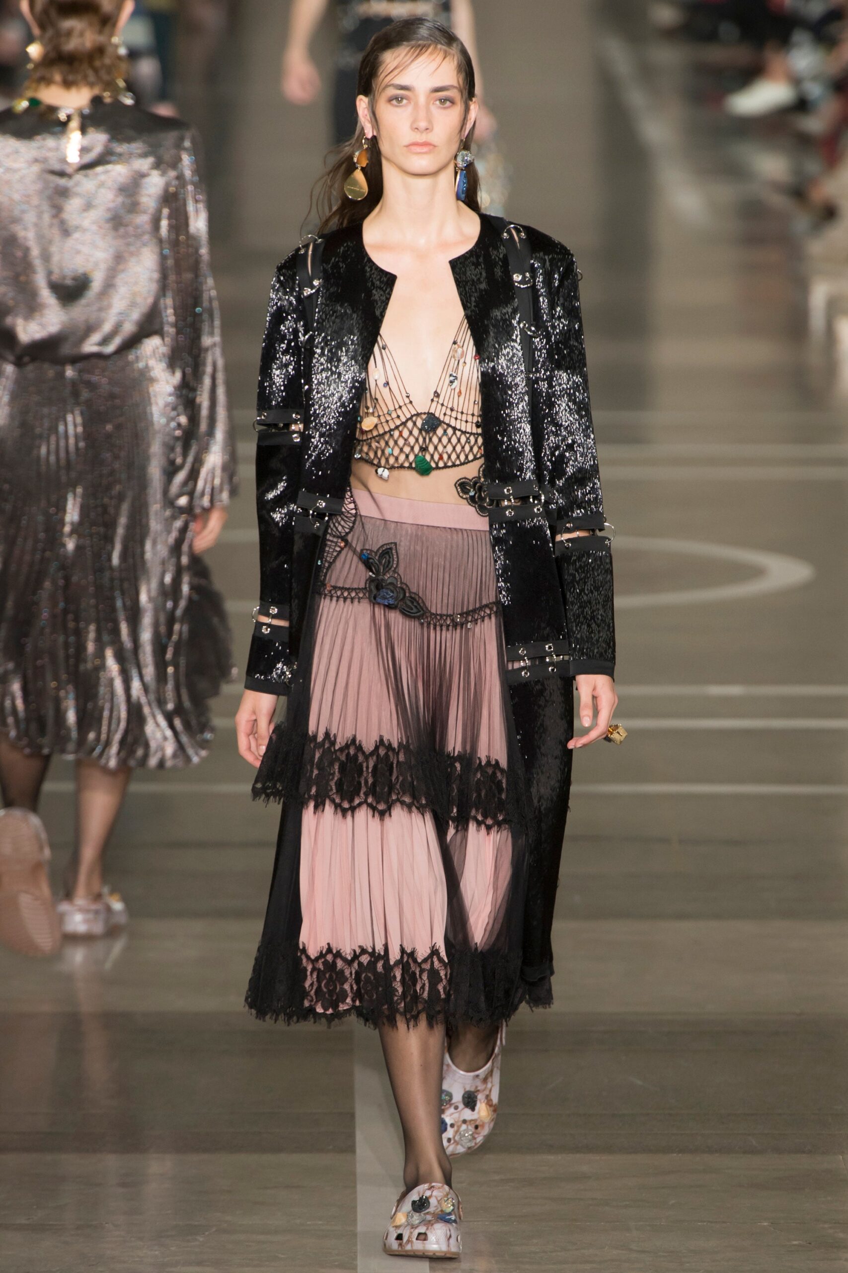 Christopher Kane S/S 17 Look 429