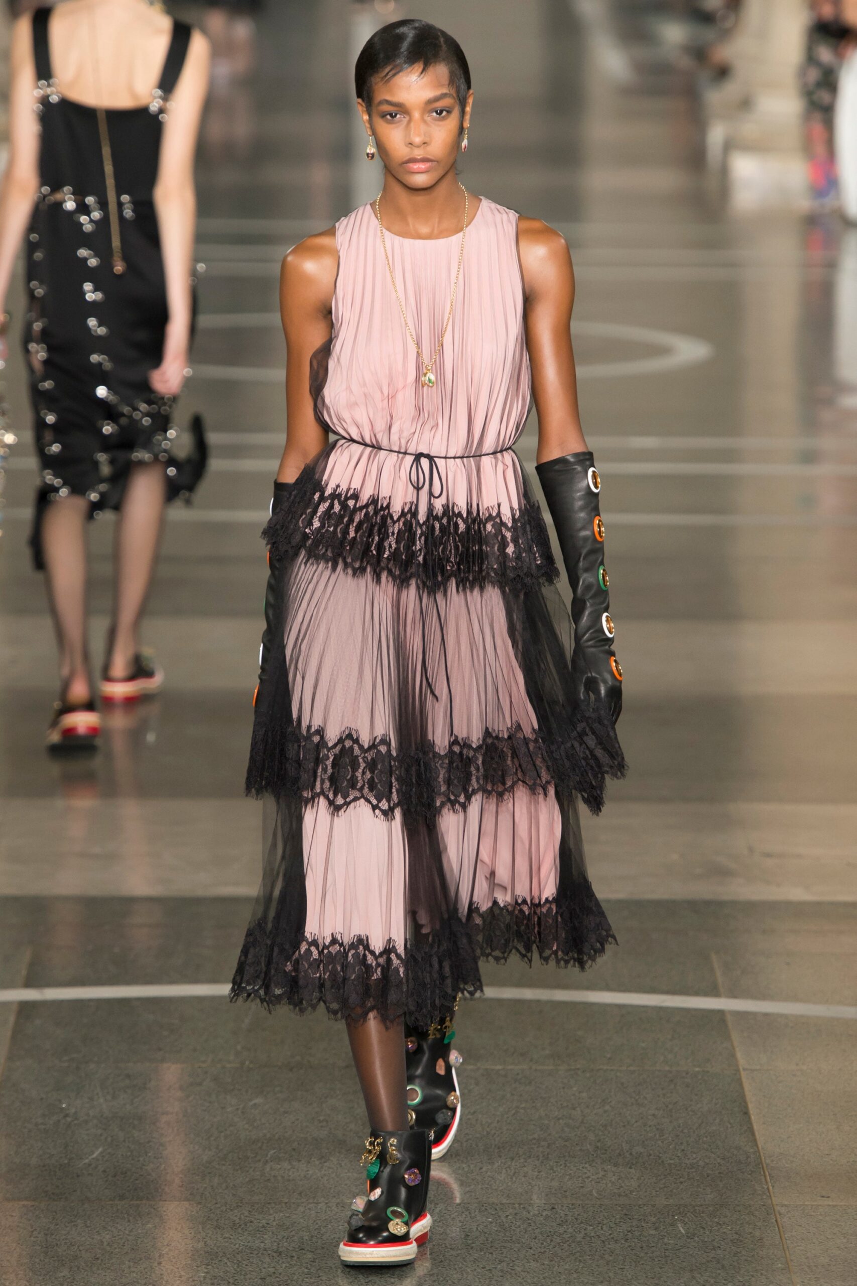 Christopher Kane S/S 17 Look 447