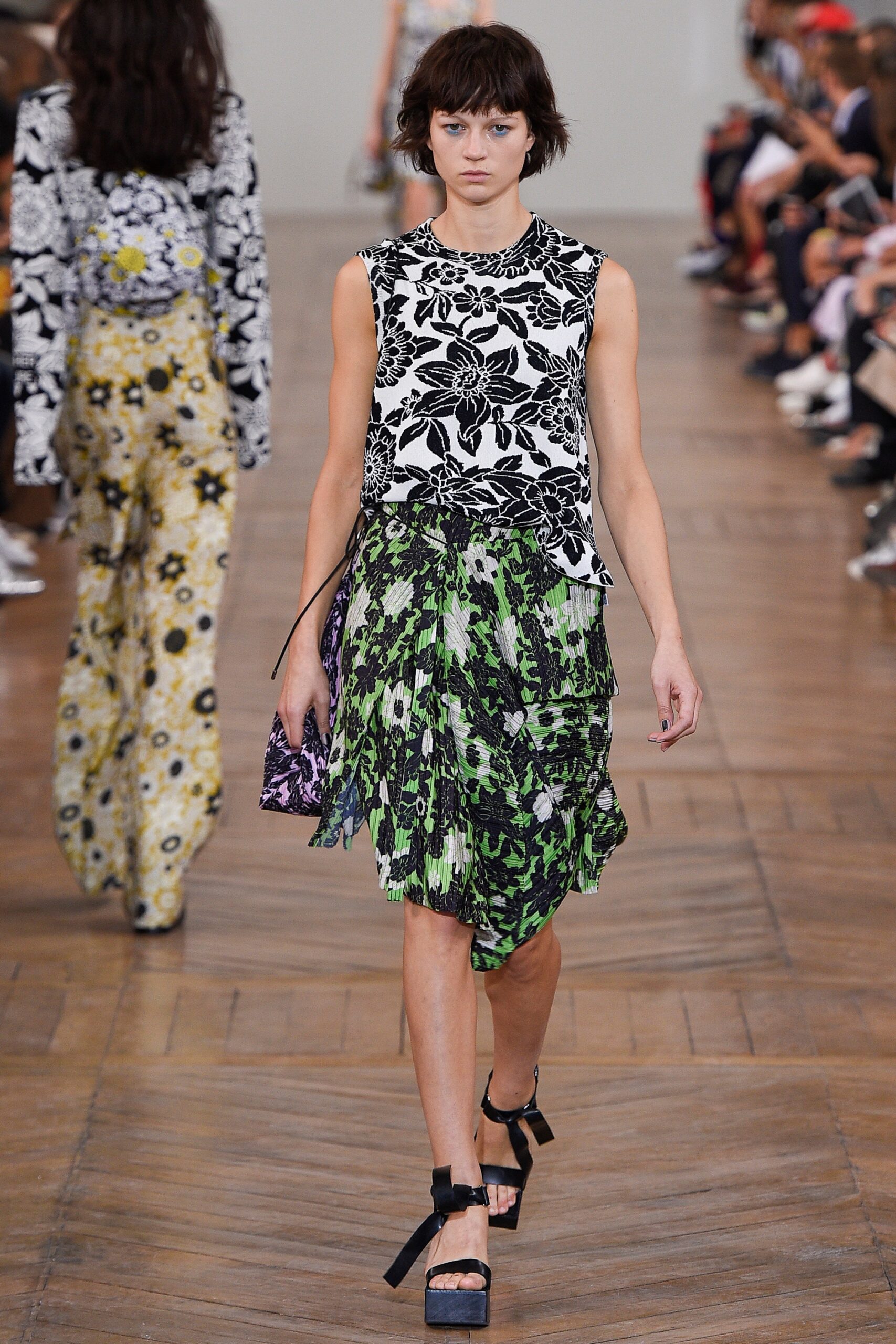 Christian Wijnants S/S 17 Look 375