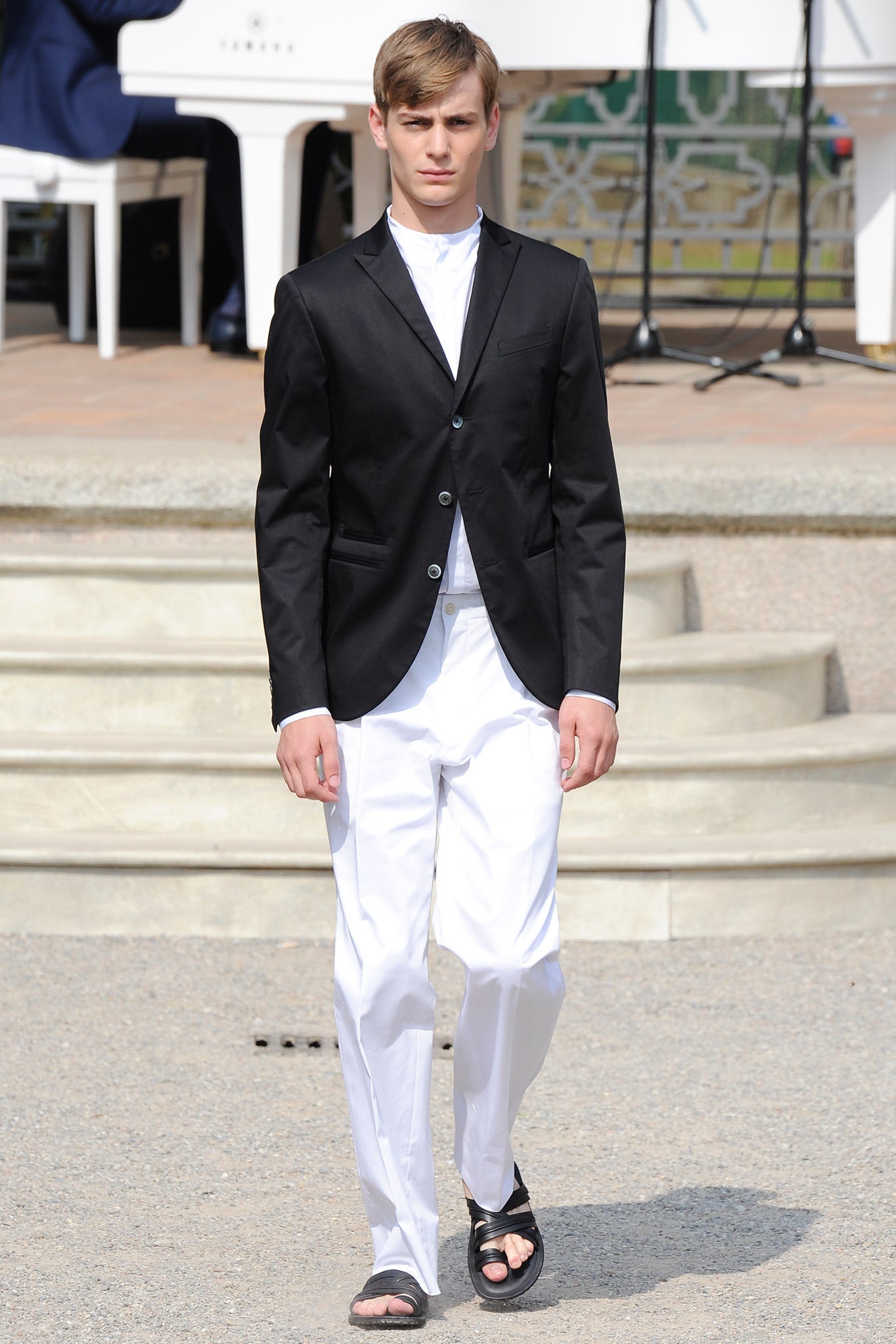 Corneliani S/S 15 Menswear Look 211