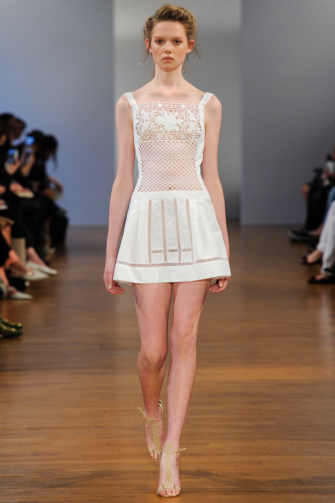 Collette Dinnigan Spring 2014 Ready-to-Wear