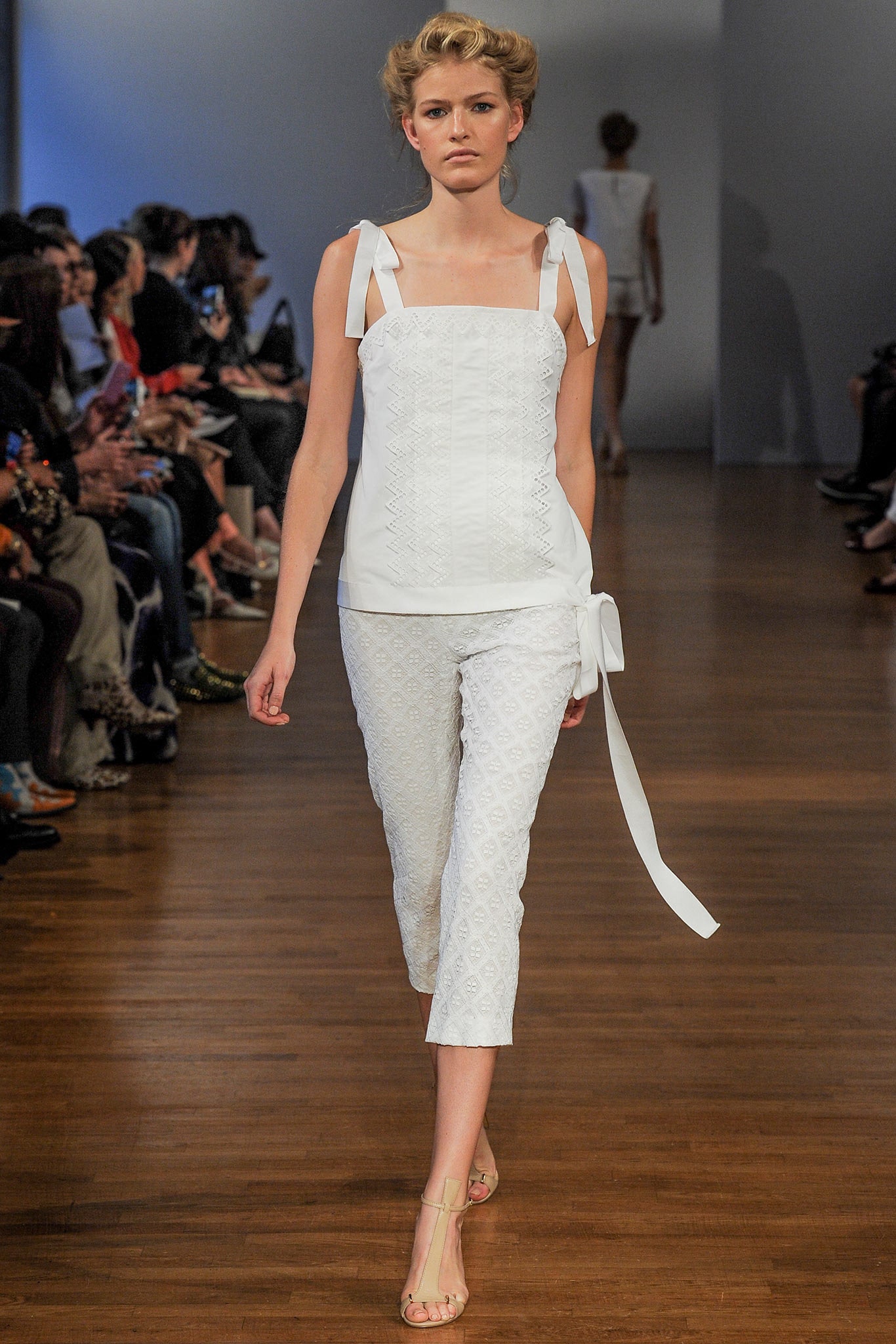 Collette Dinnigan S/S 14 Look 30