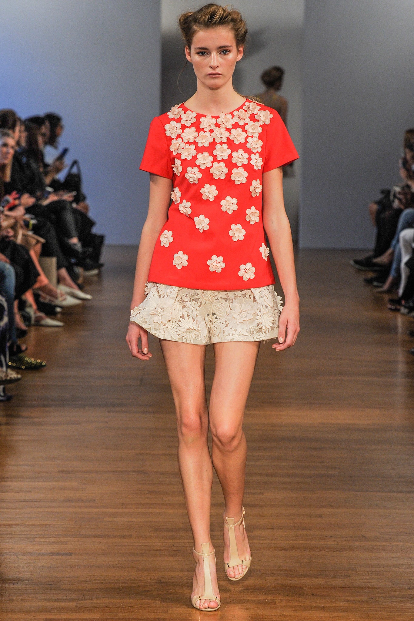 Collette Dinnigan S/S 14 Look 203