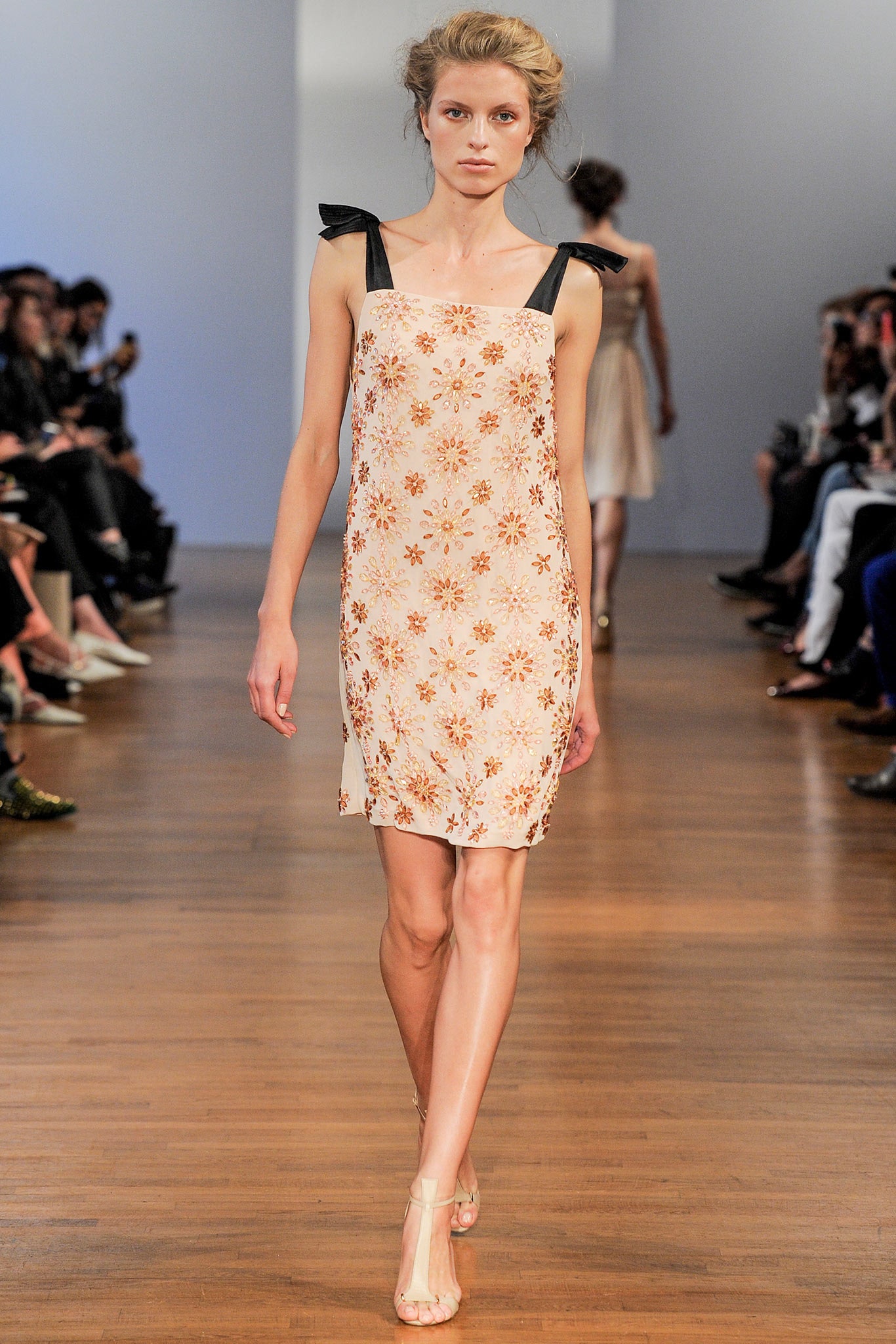 Collette Dinnigan S/S 14 Look 252