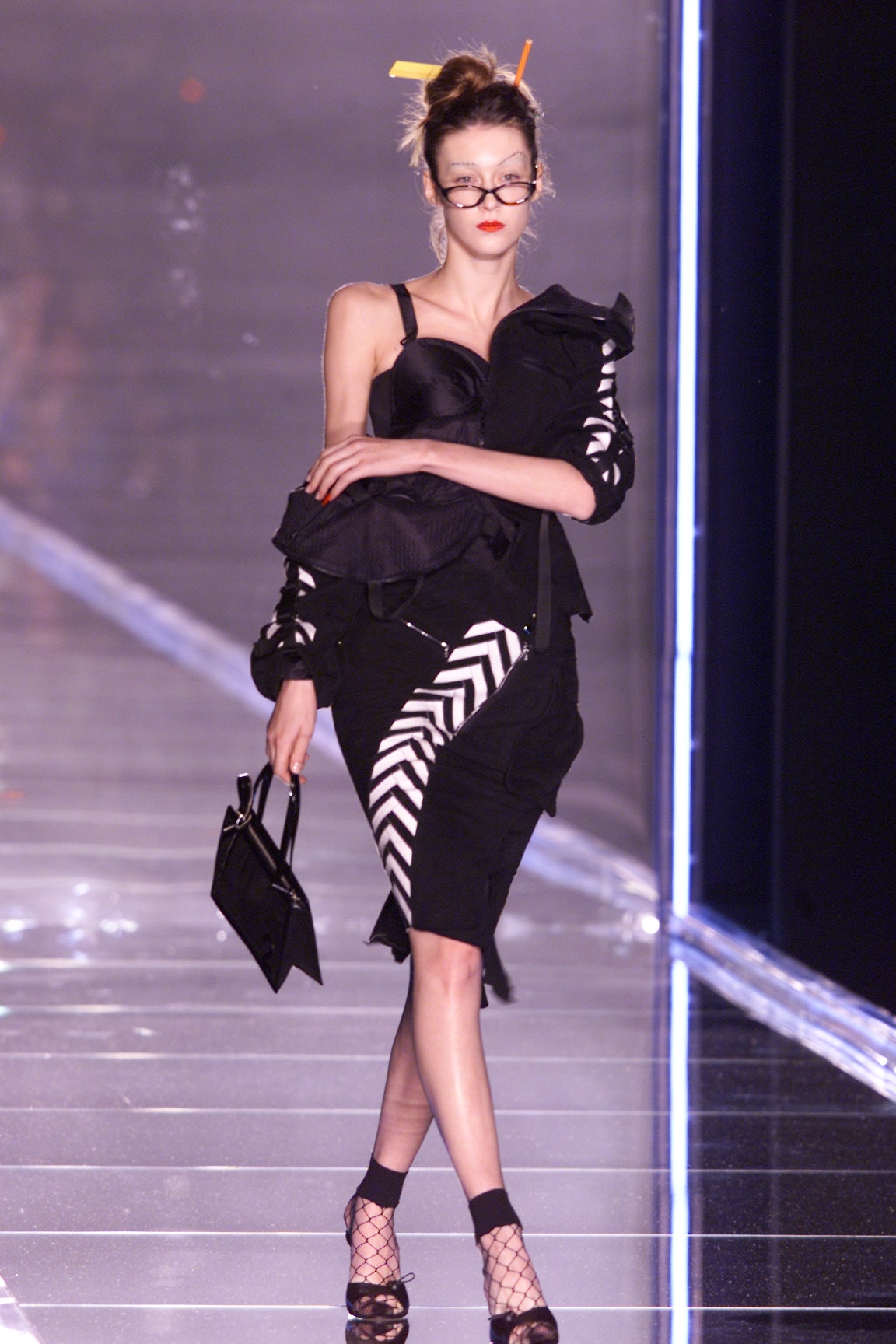 Christian Dior S/S 01 Couture Look 7