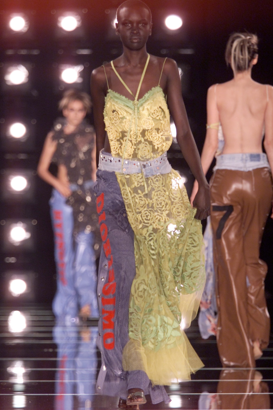 Christian Dior S/S 01 Look 200