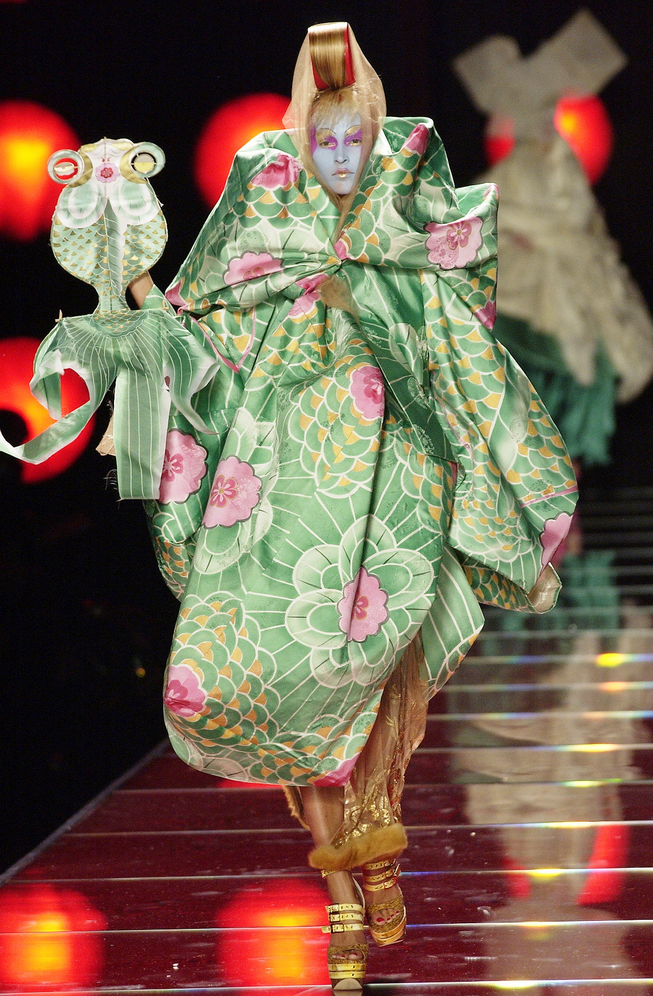 Christian Dior S/S 03 Couture Look 121