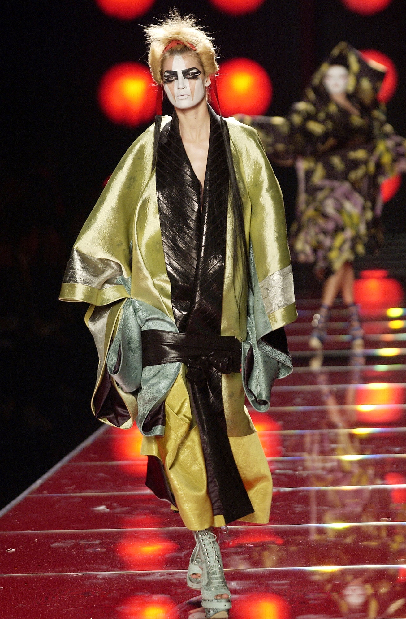 Christian Dior S/S 03 Couture Look 141