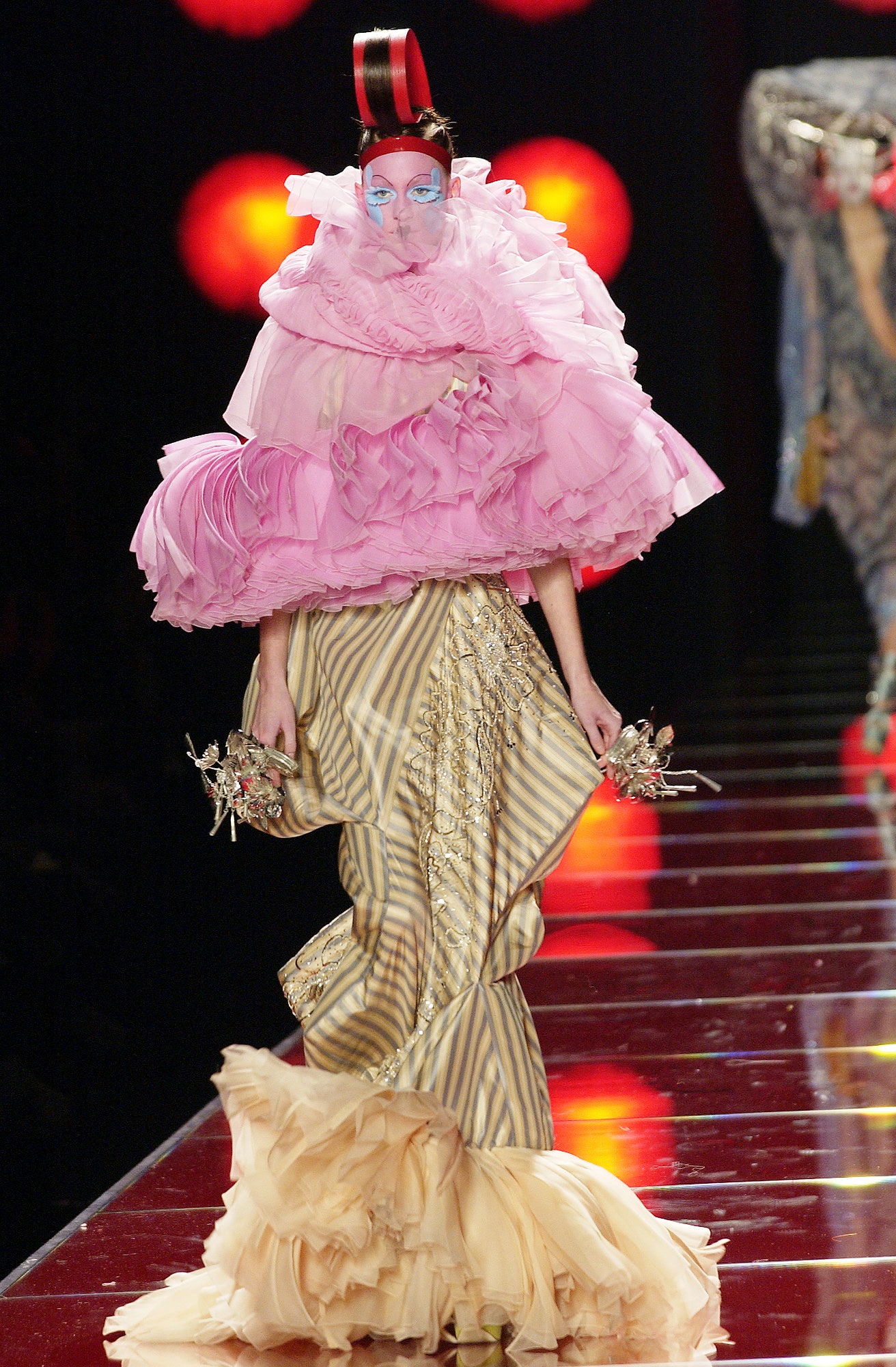 Christian Dior S/S 03 Couture Look 231