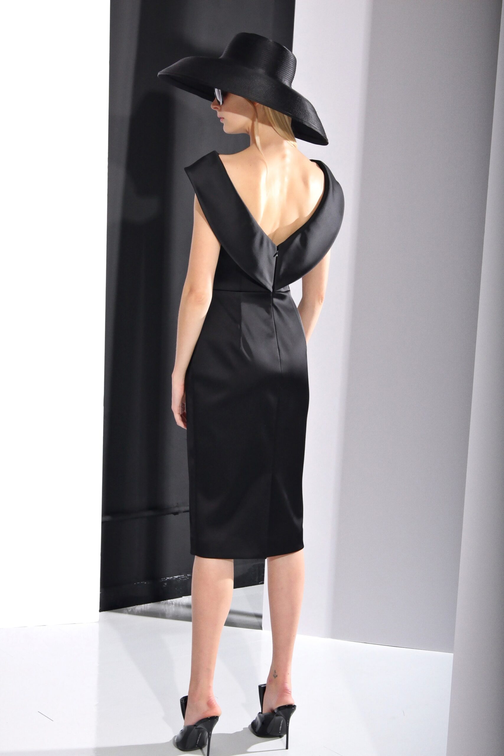 Christian Siriano F/W 16 Look 142