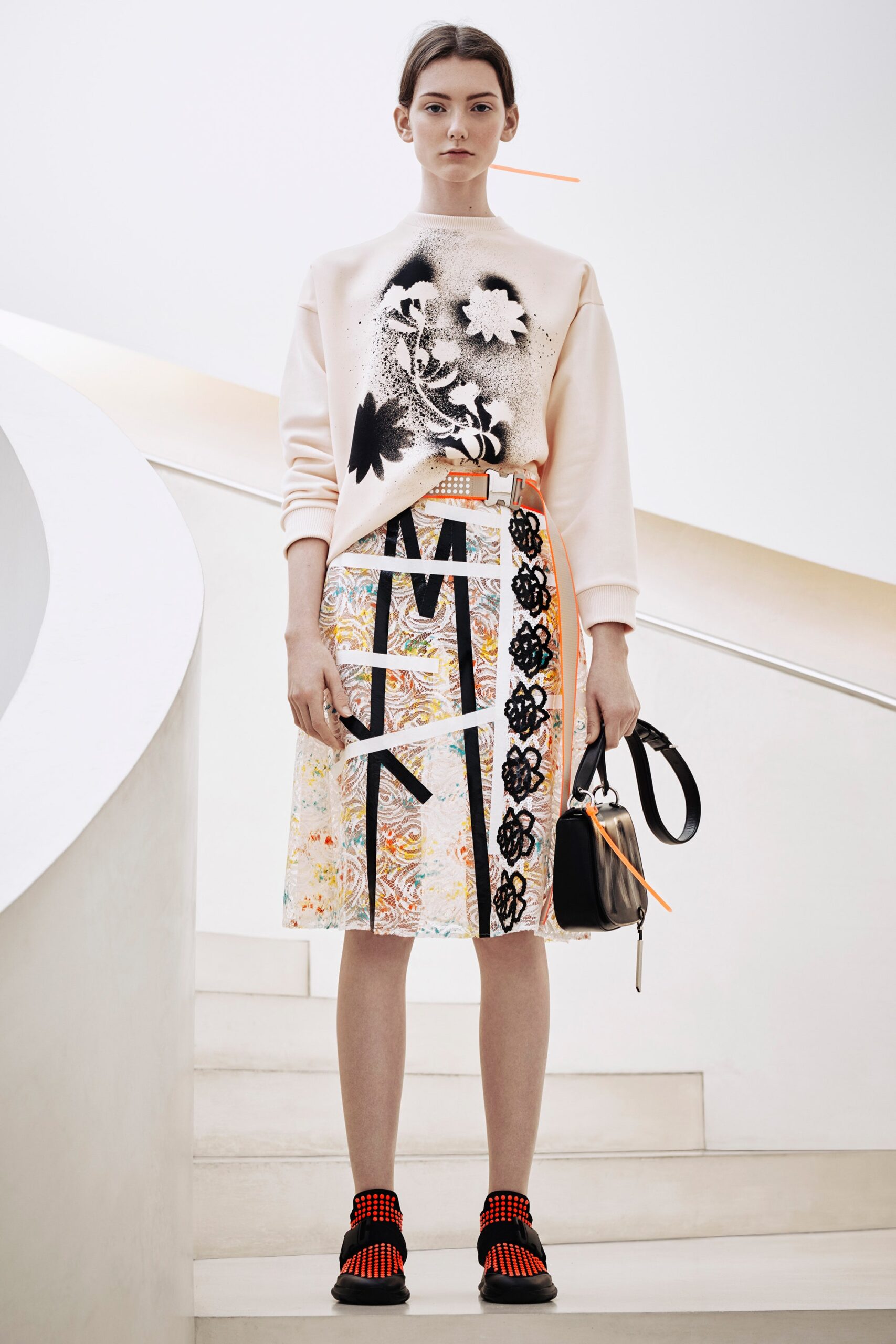 Christopher Kane F/W 16 Look 122