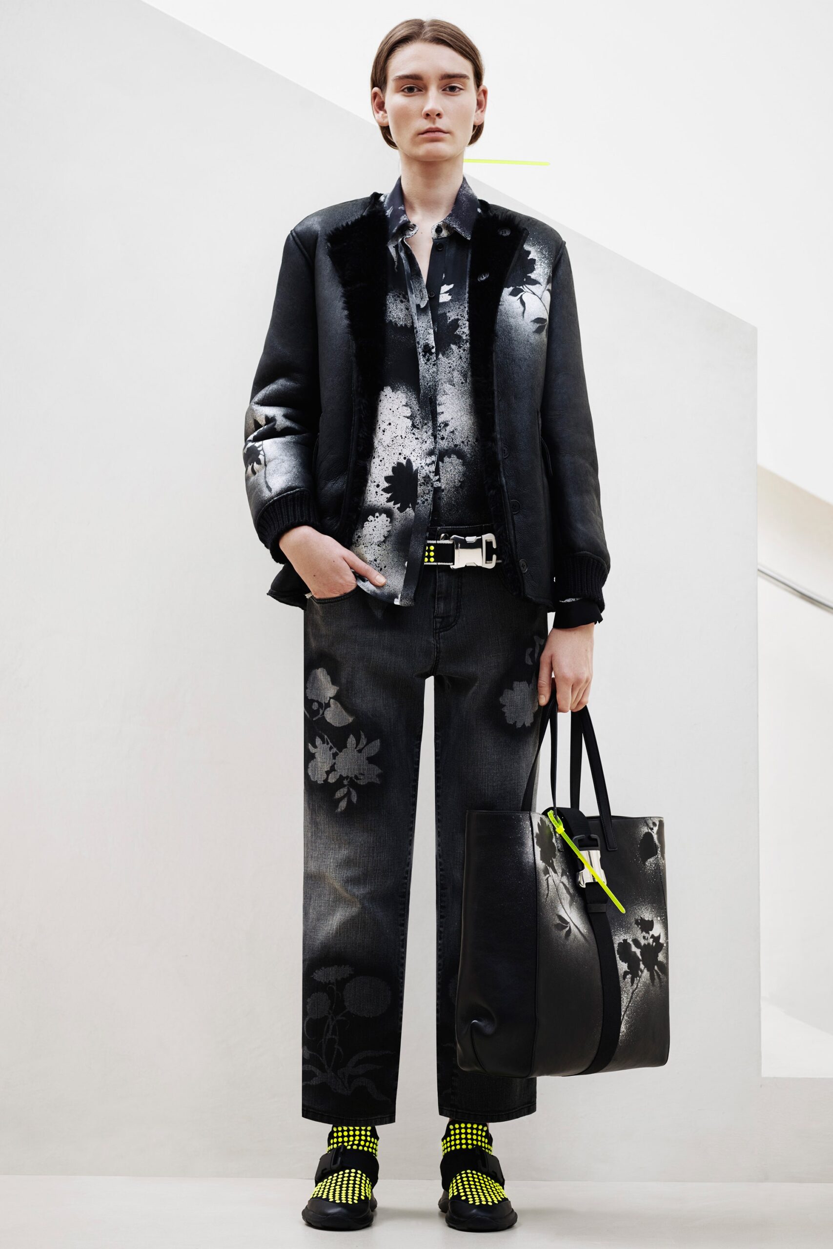 Christopher Kane F/W 16 Look 197