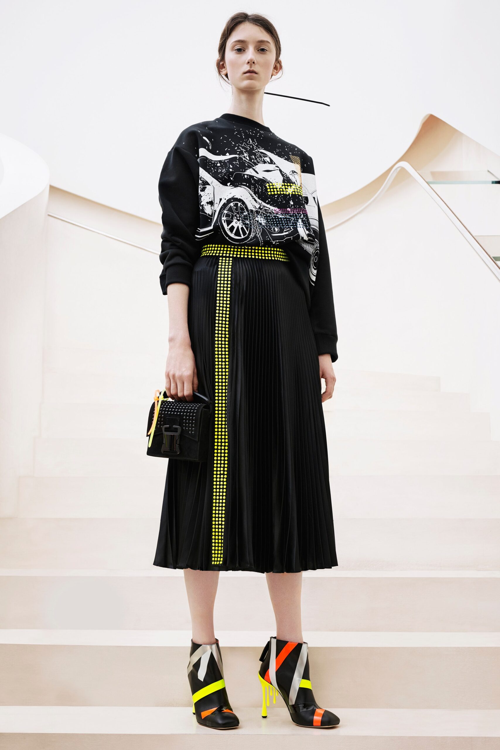 Christopher Kane F/W 16 Look 265