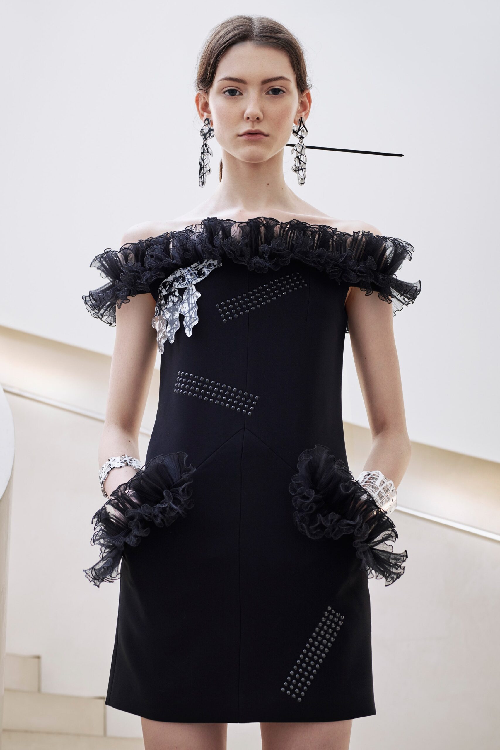 Christopher Kane F/W 16 Look 330