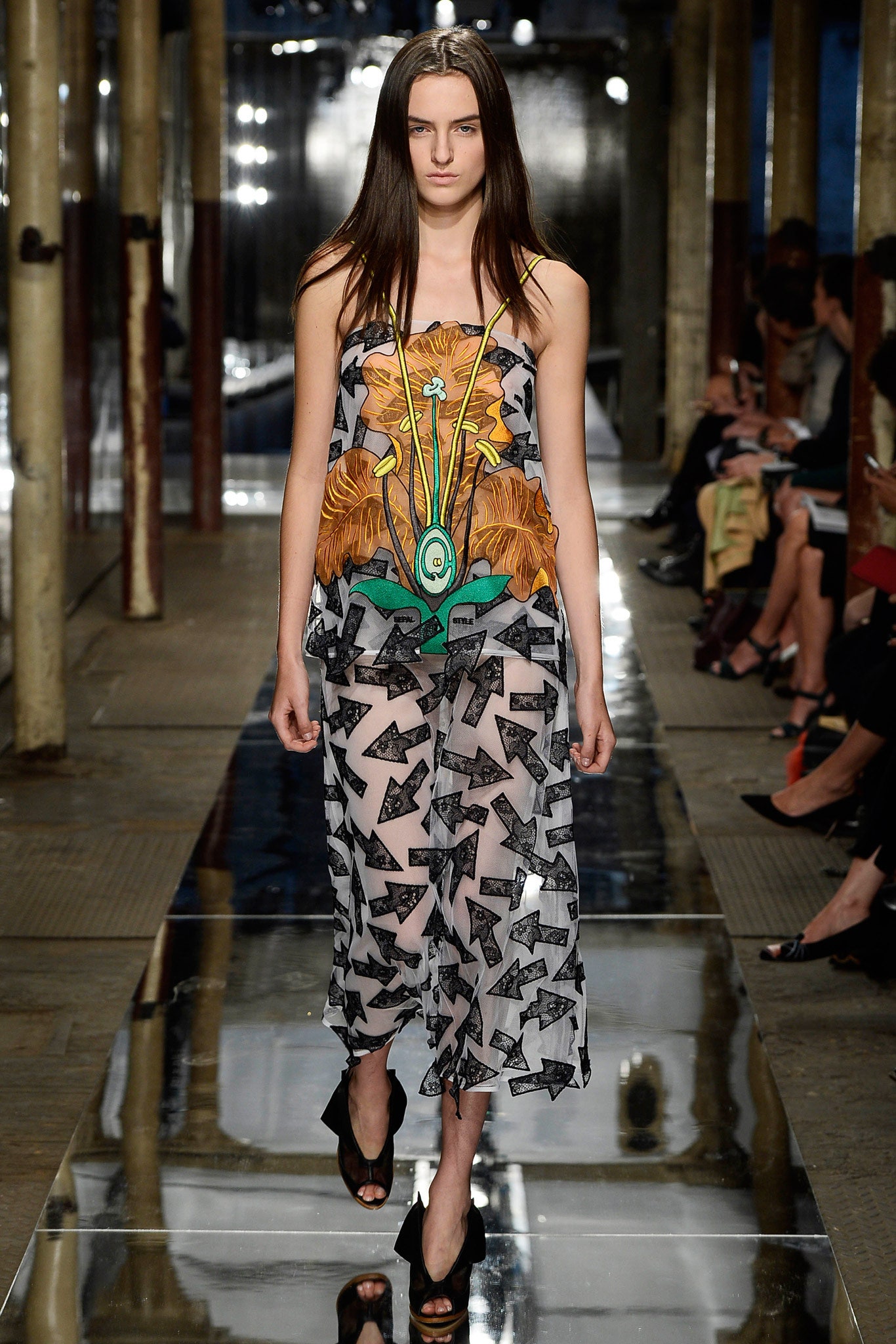 Christopher Kane S/S 14 Look 342