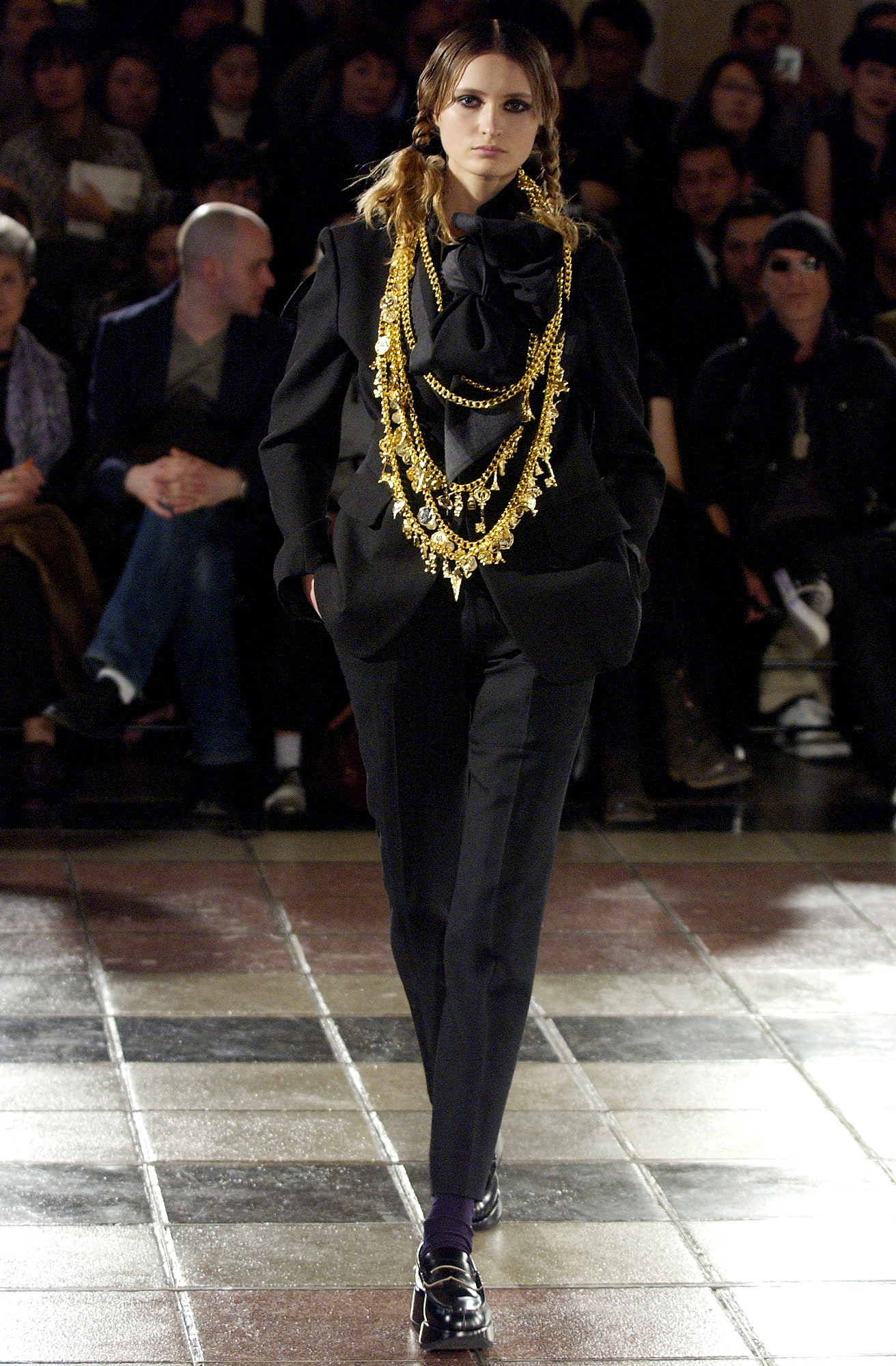 Comme des Garçons F/W 03 Look 25