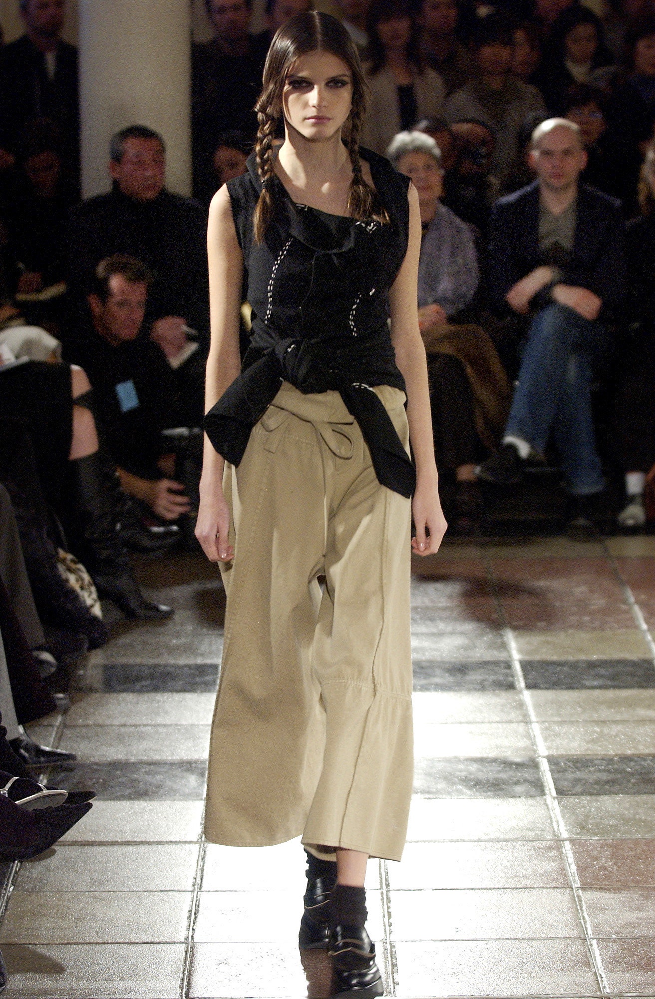 Comme des Garçons F/W 03 Look 124