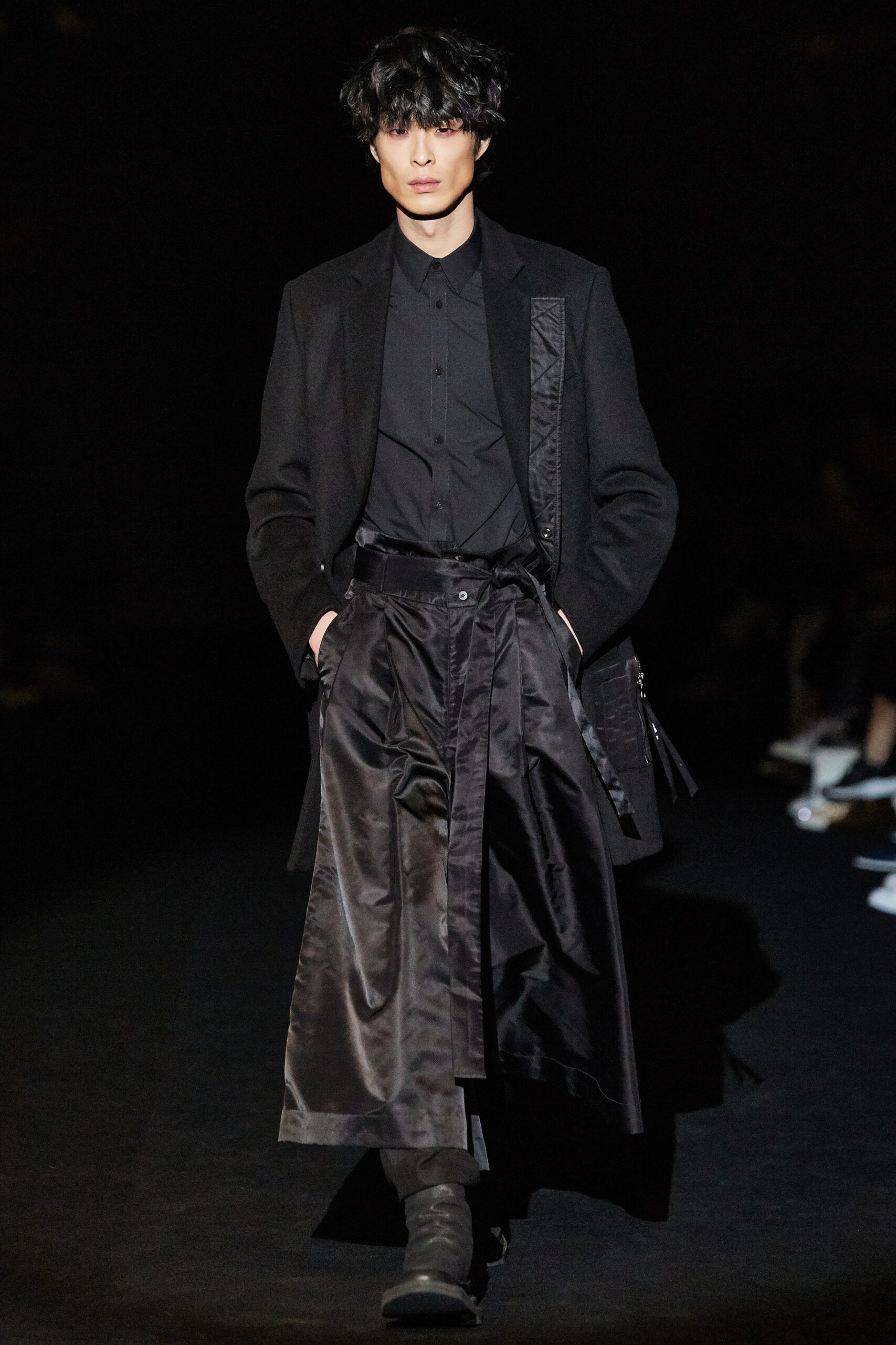 D.Gnak Seoul F/W 16 Look 3