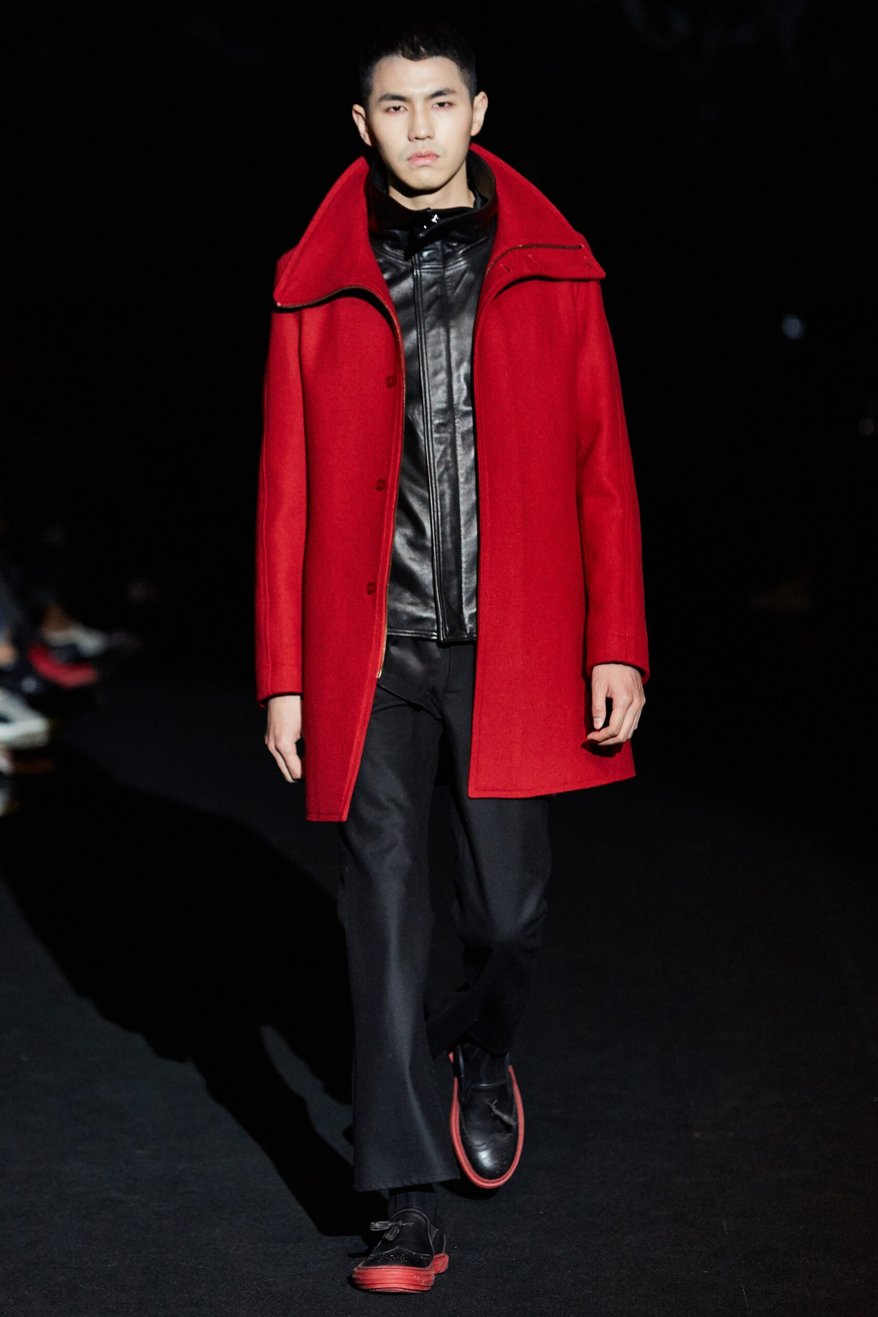 D.Gnak Seoul F/W 16 Look 32