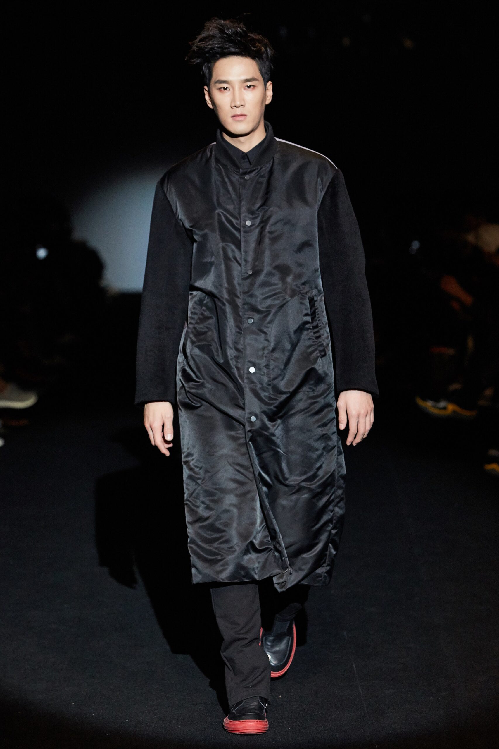 D.Gnak Seoul F/W 16 Look 77