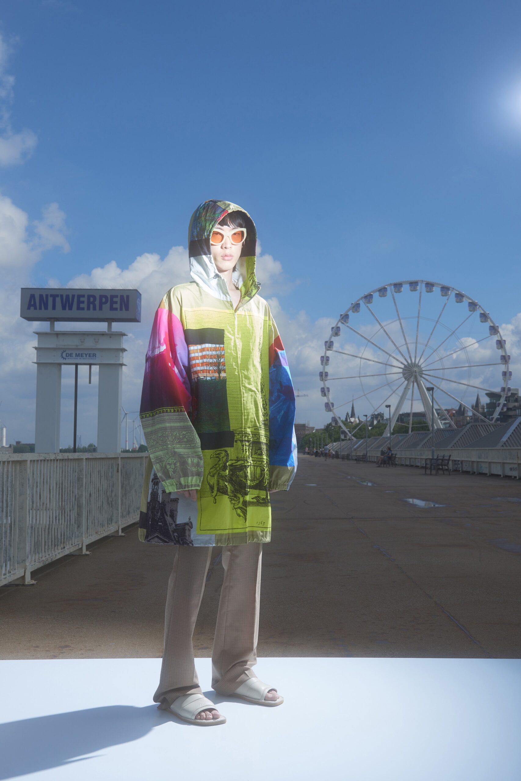 Dries Van Noten S/S 22 Menswear Look 1