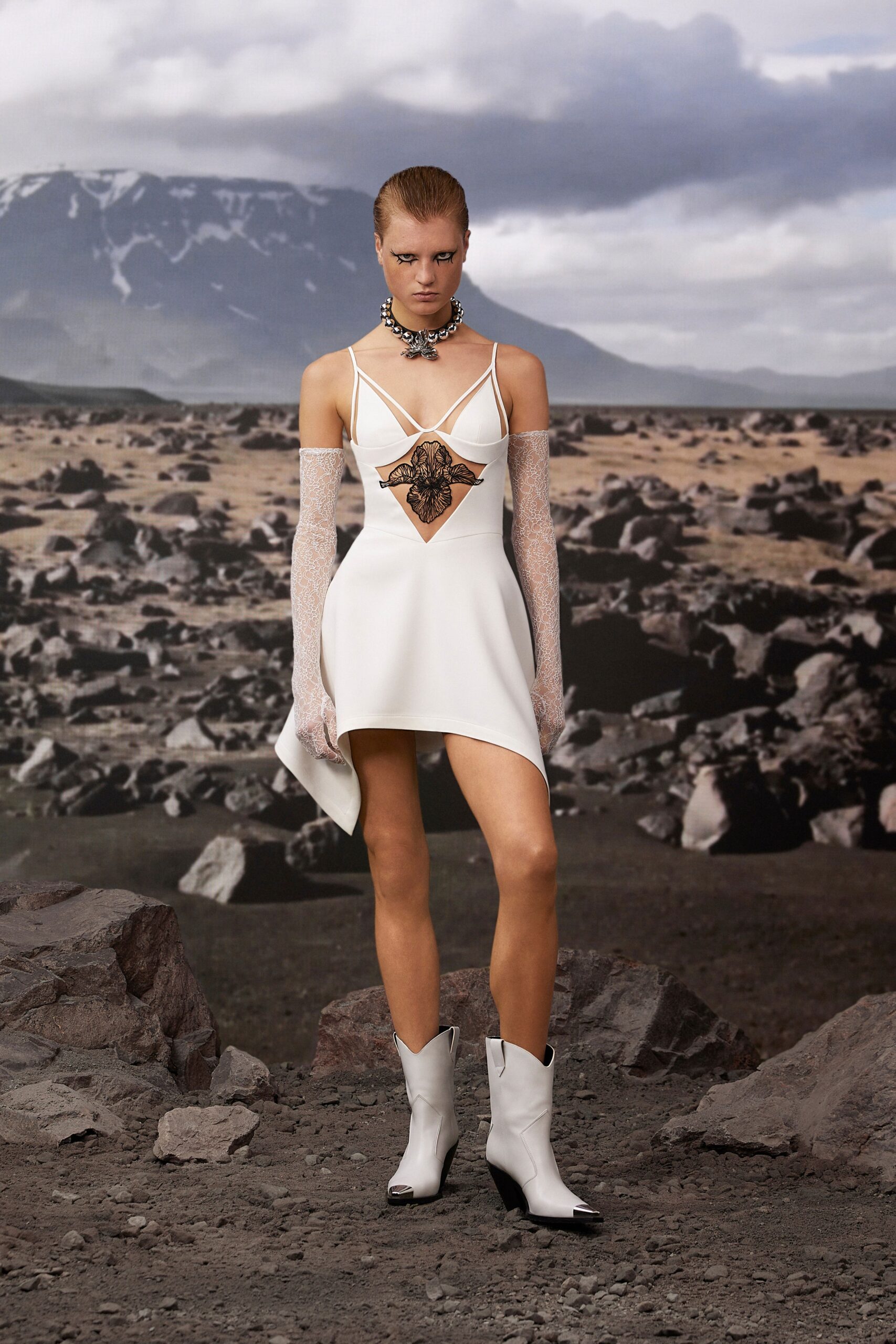 David Koma Resort 23 Look 1