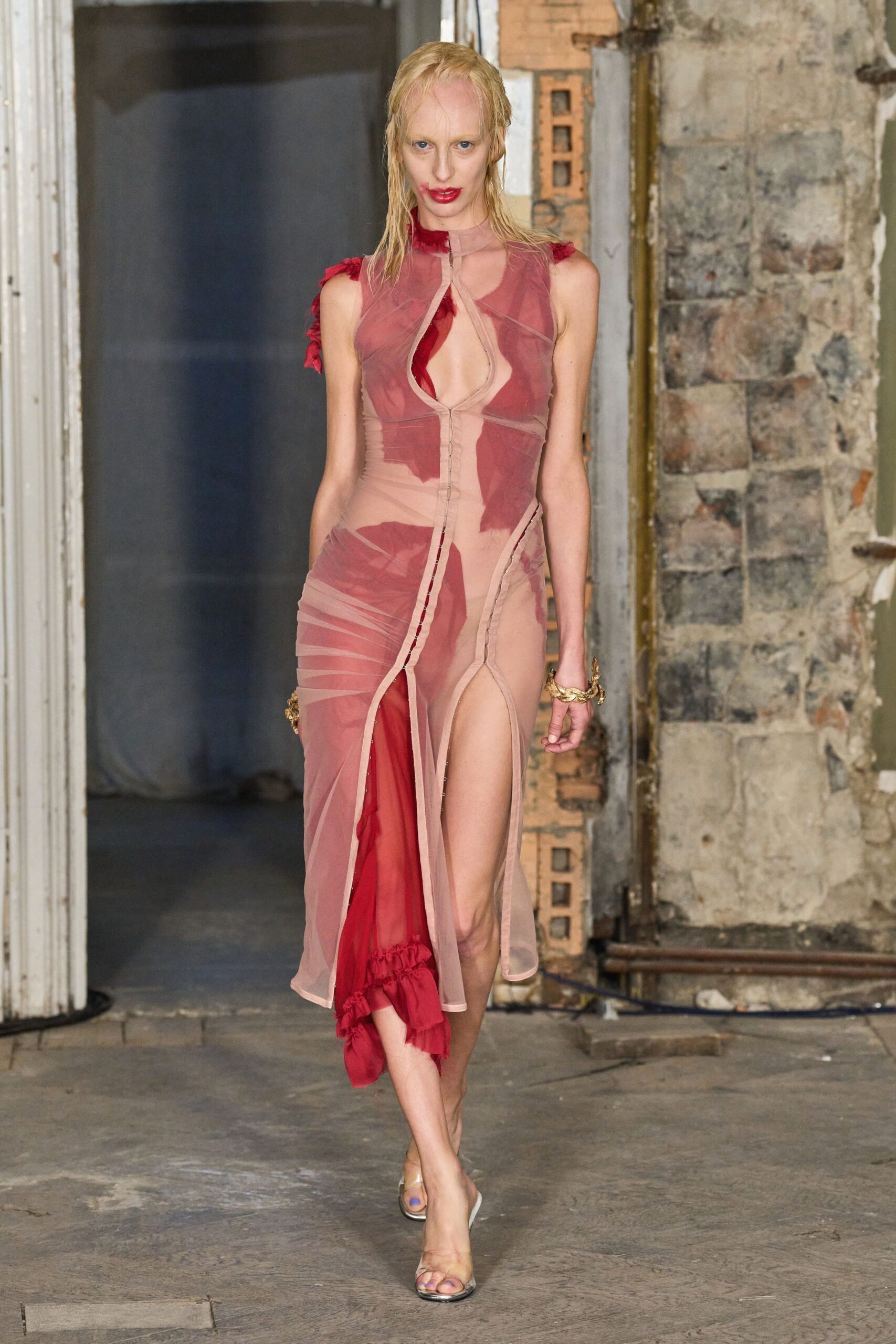 Dilara Findikoglu S/S 23 Look 1
