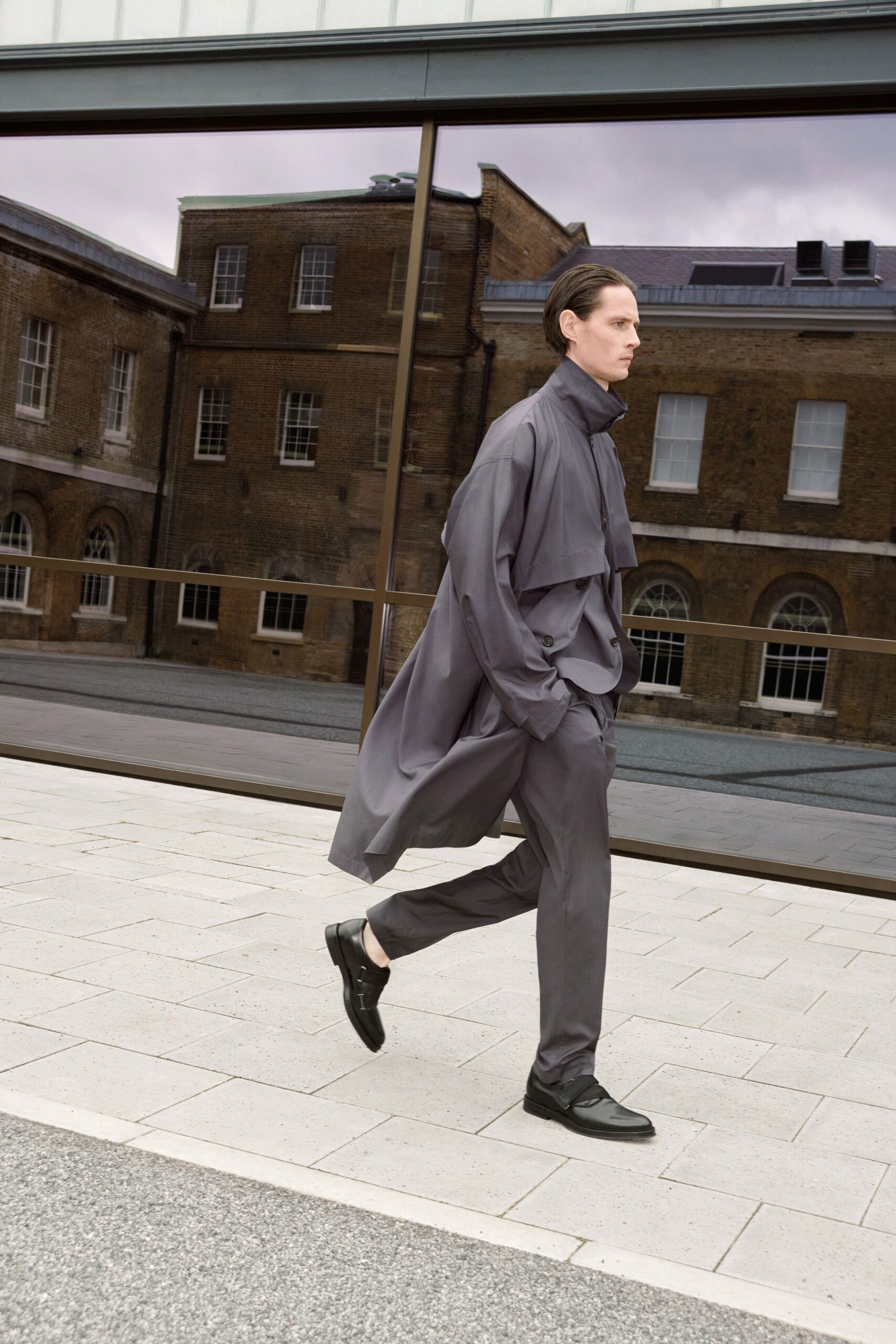 Dunhill S/S 23 Menswear Look 1