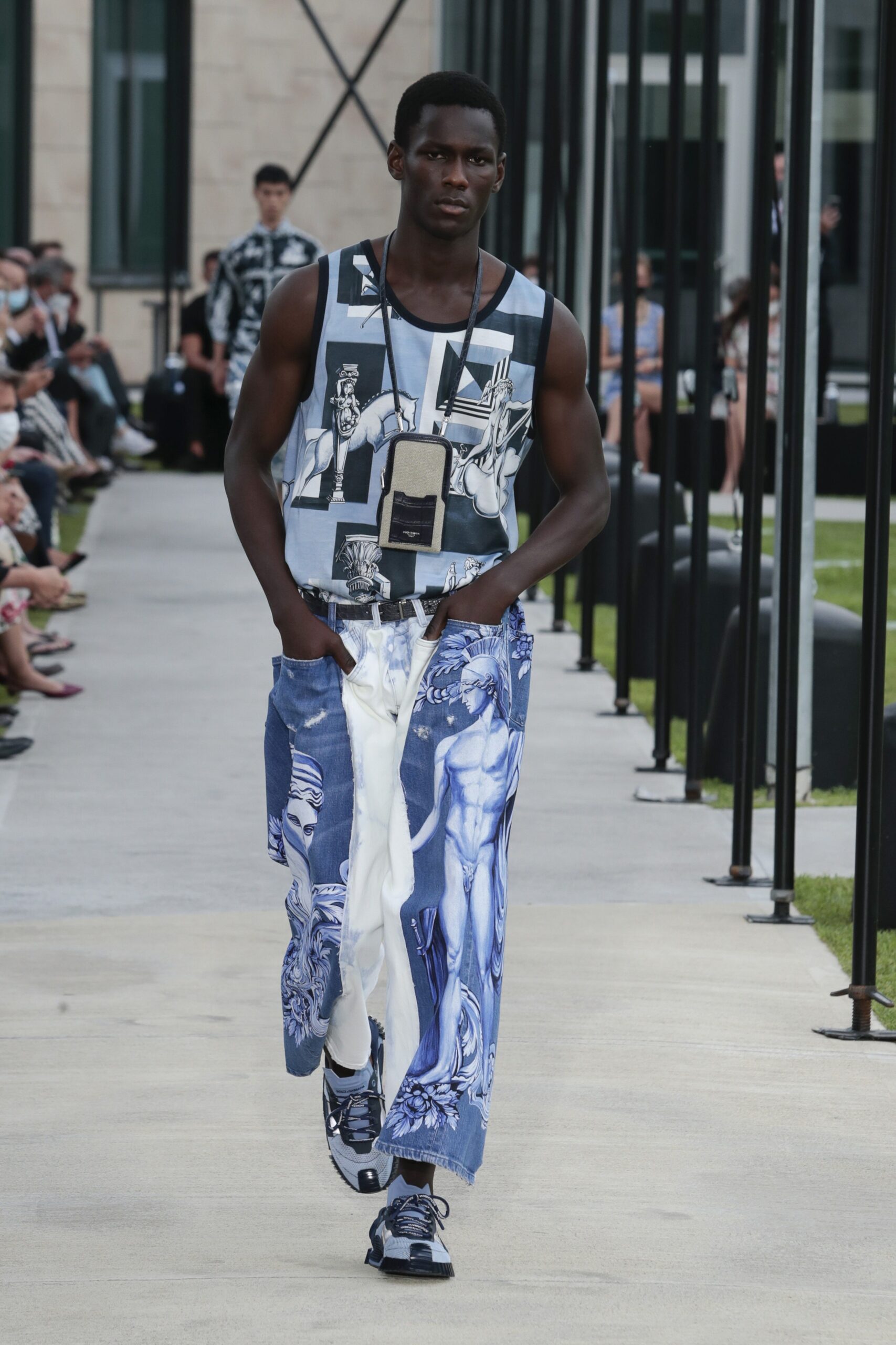 Dolce & Gabbana S/S 21 Menswear Look 2